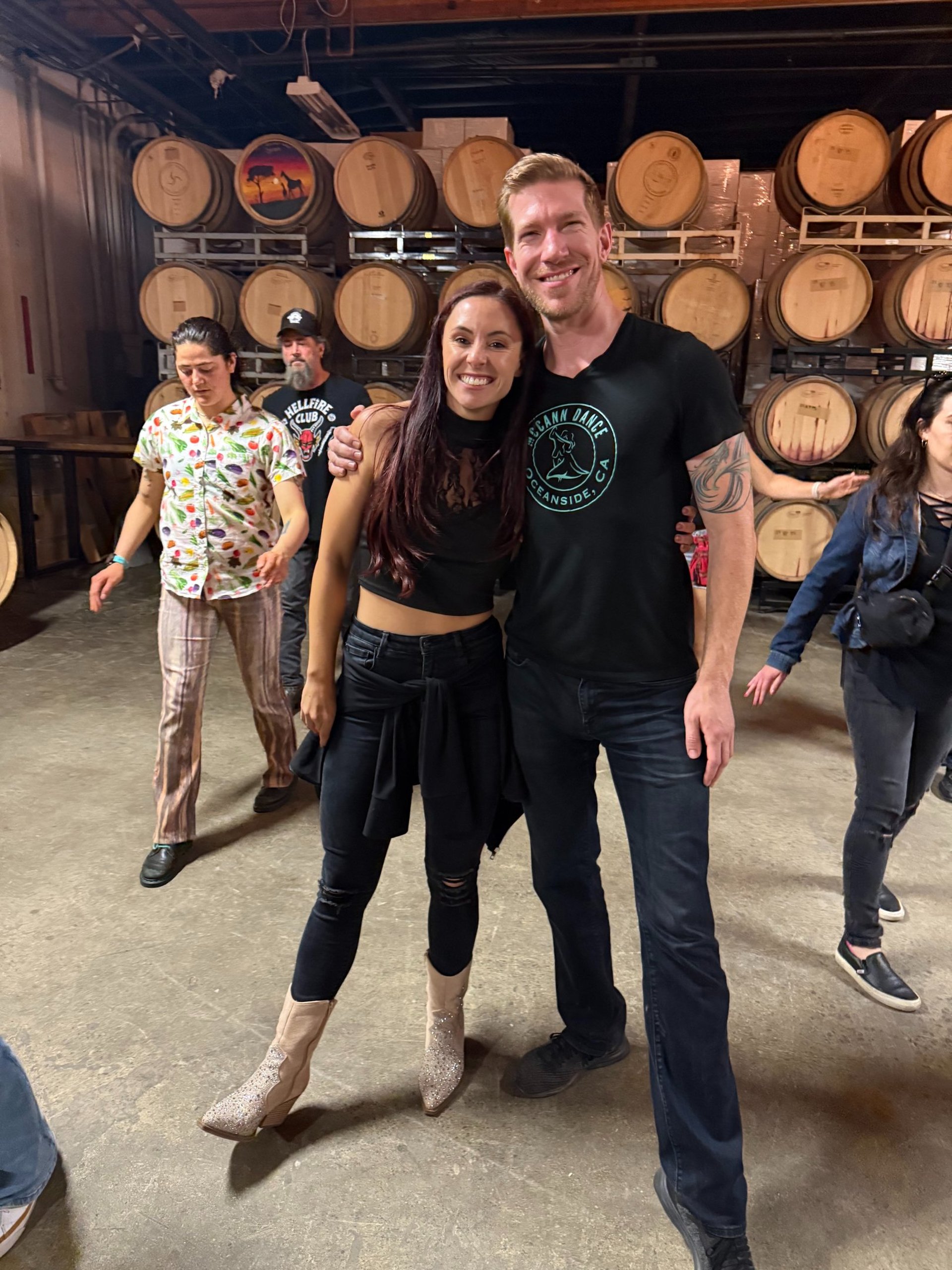 gray computer monitor