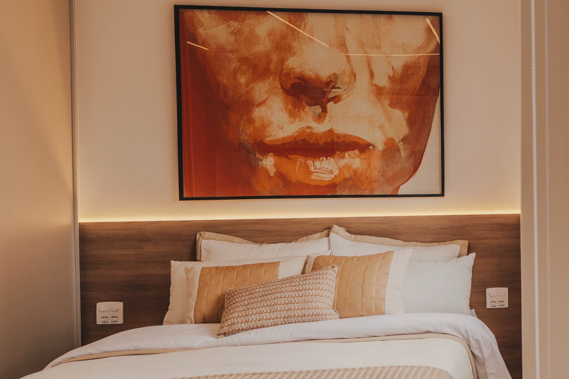 black and brown leather padded tub sofa