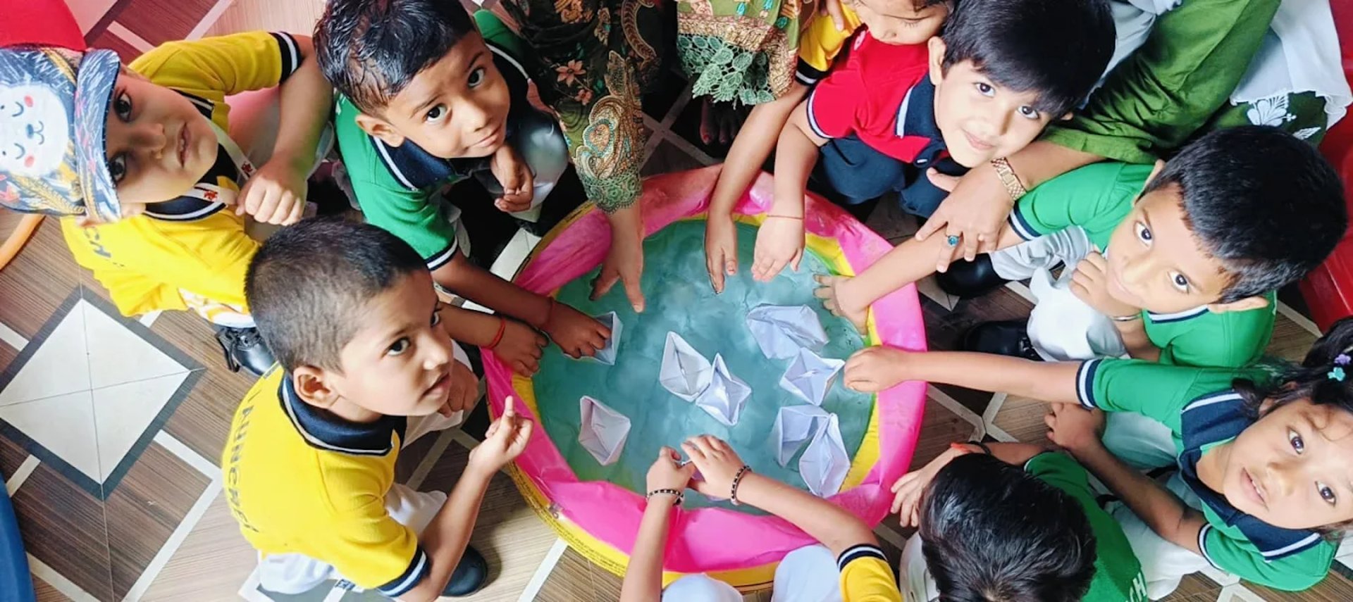 black and white bed linen