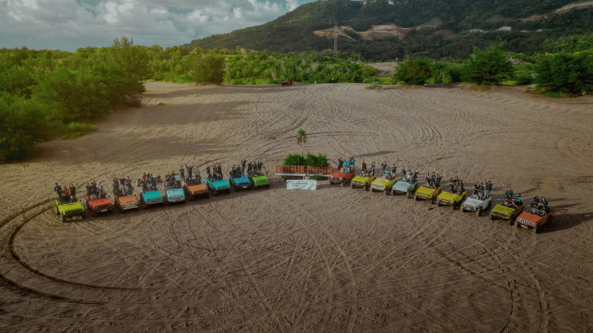 BG Jeep Parangtritis.id