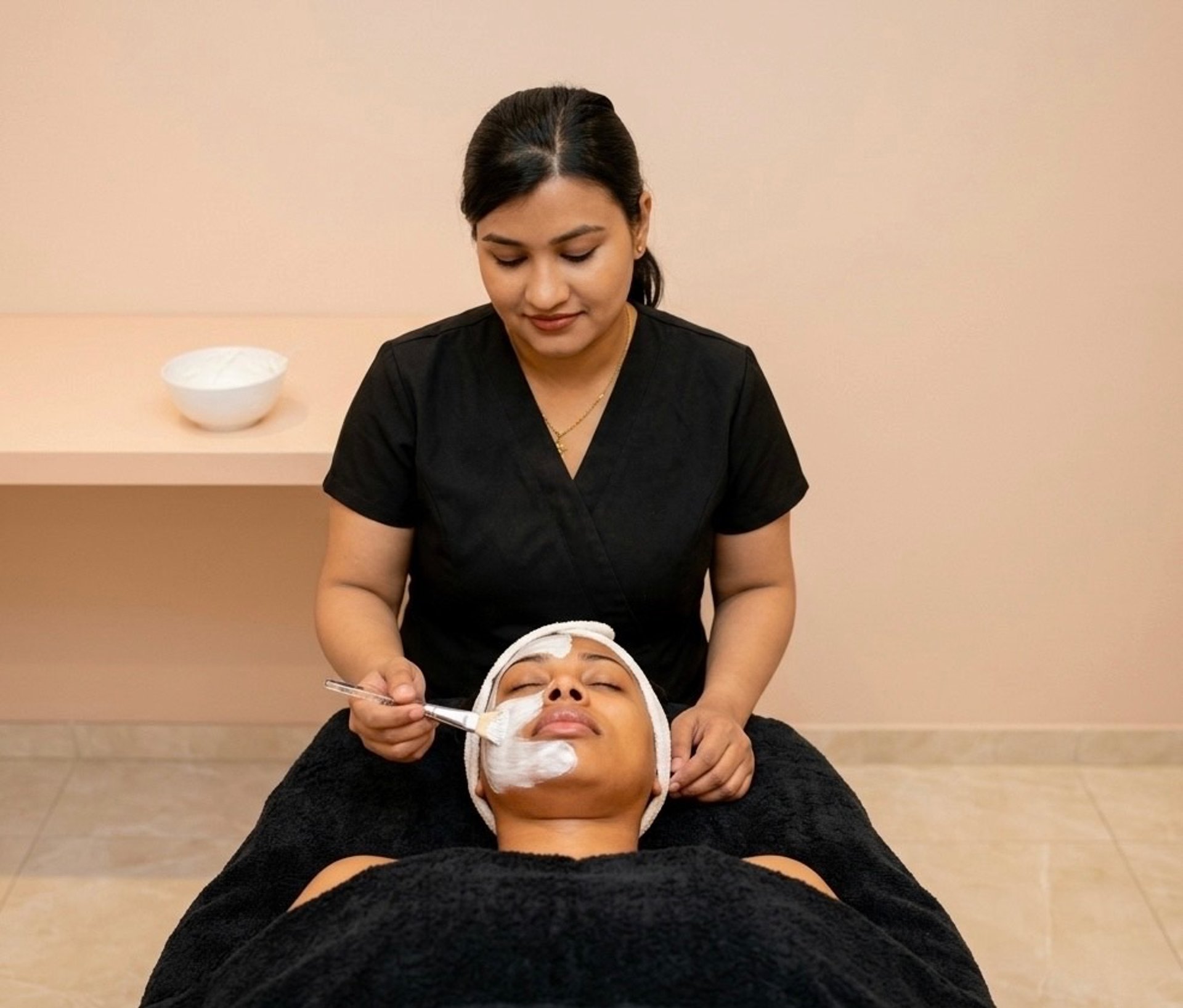 black and white bed linen