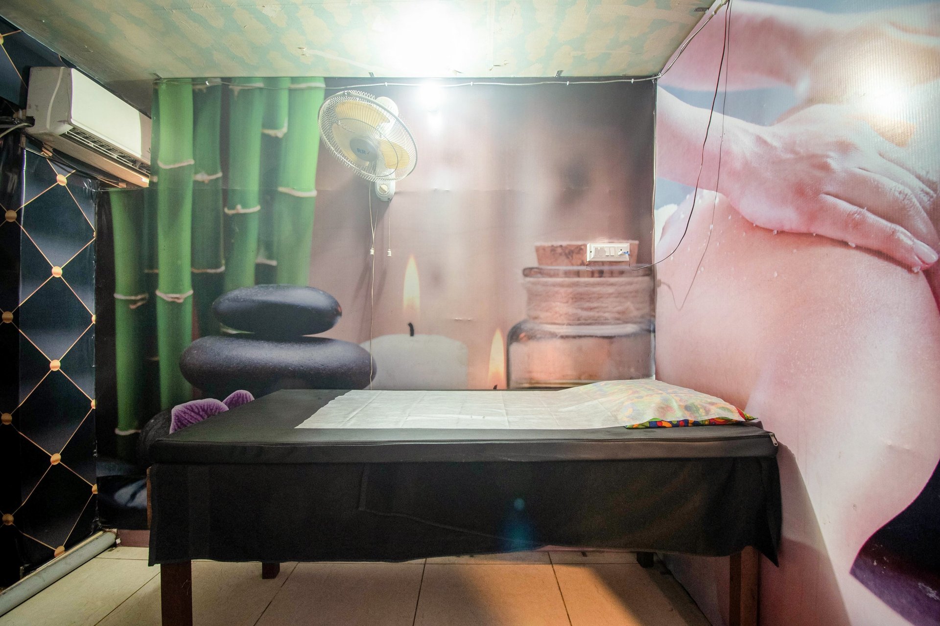 selective focus photography of green succulent plant