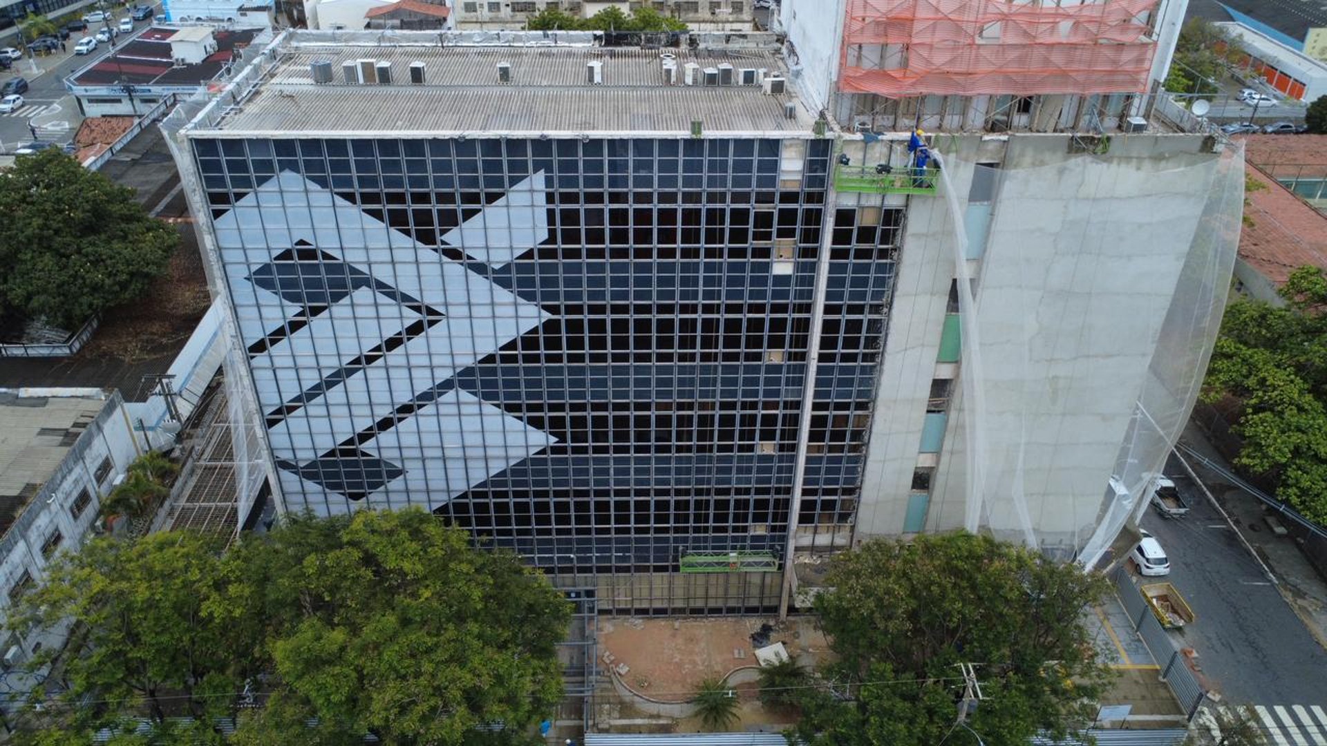 black and brown leather padded tub sofa