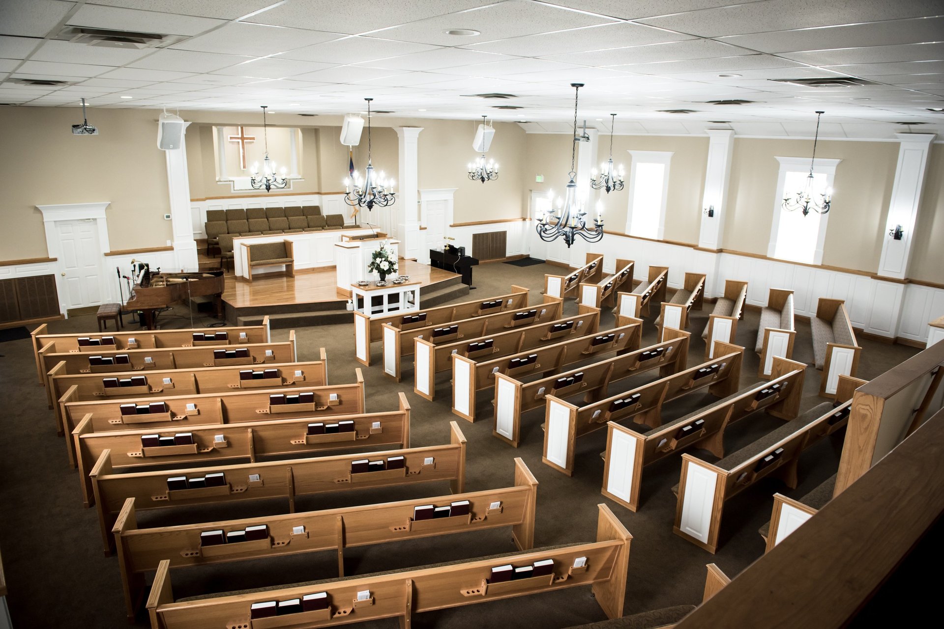 black and white bed linen