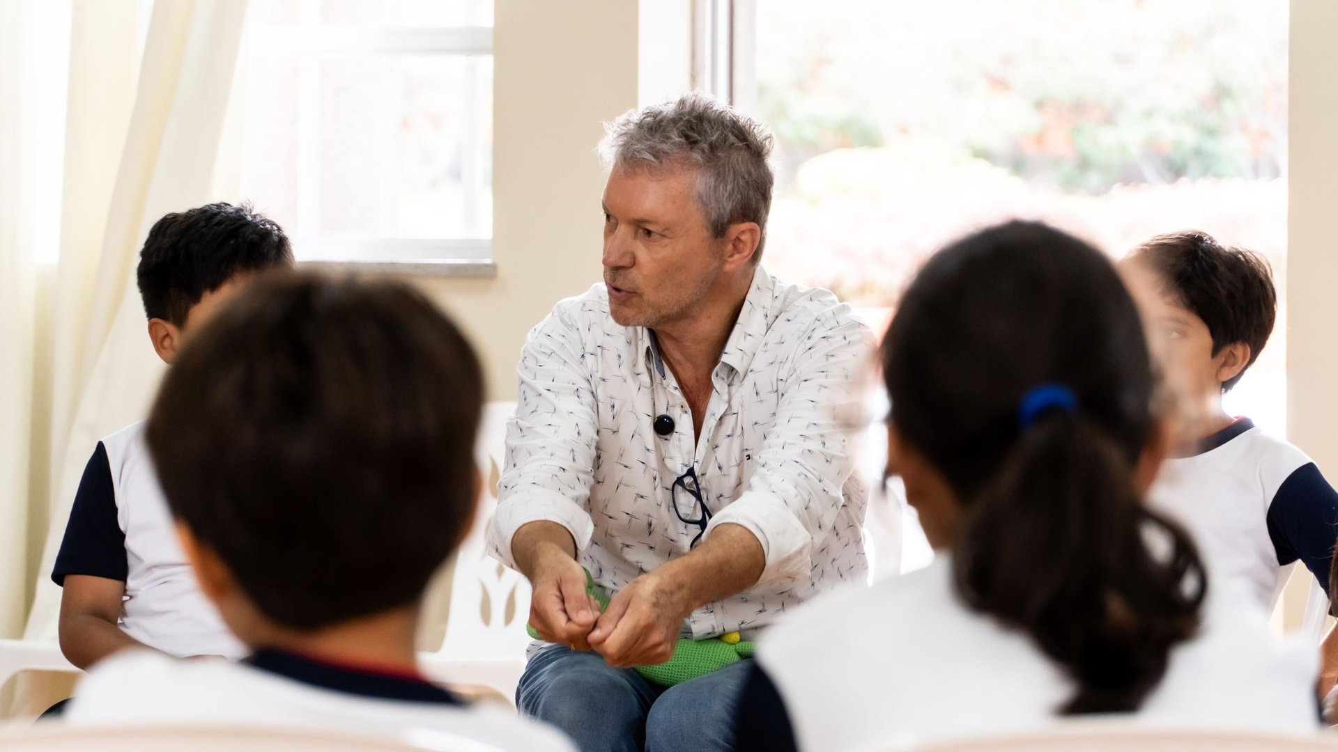 black and white bed linen