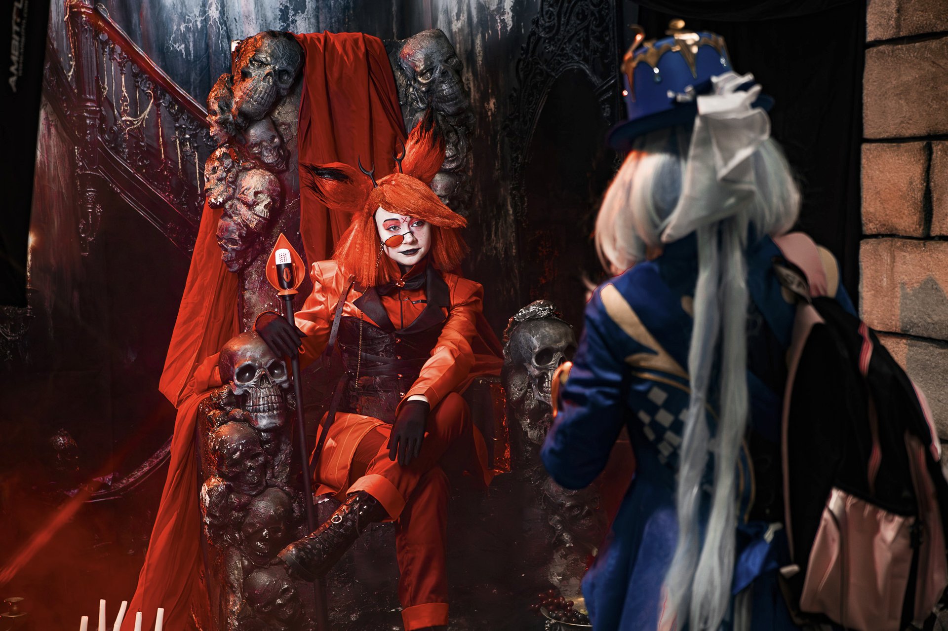 black and white bed linen