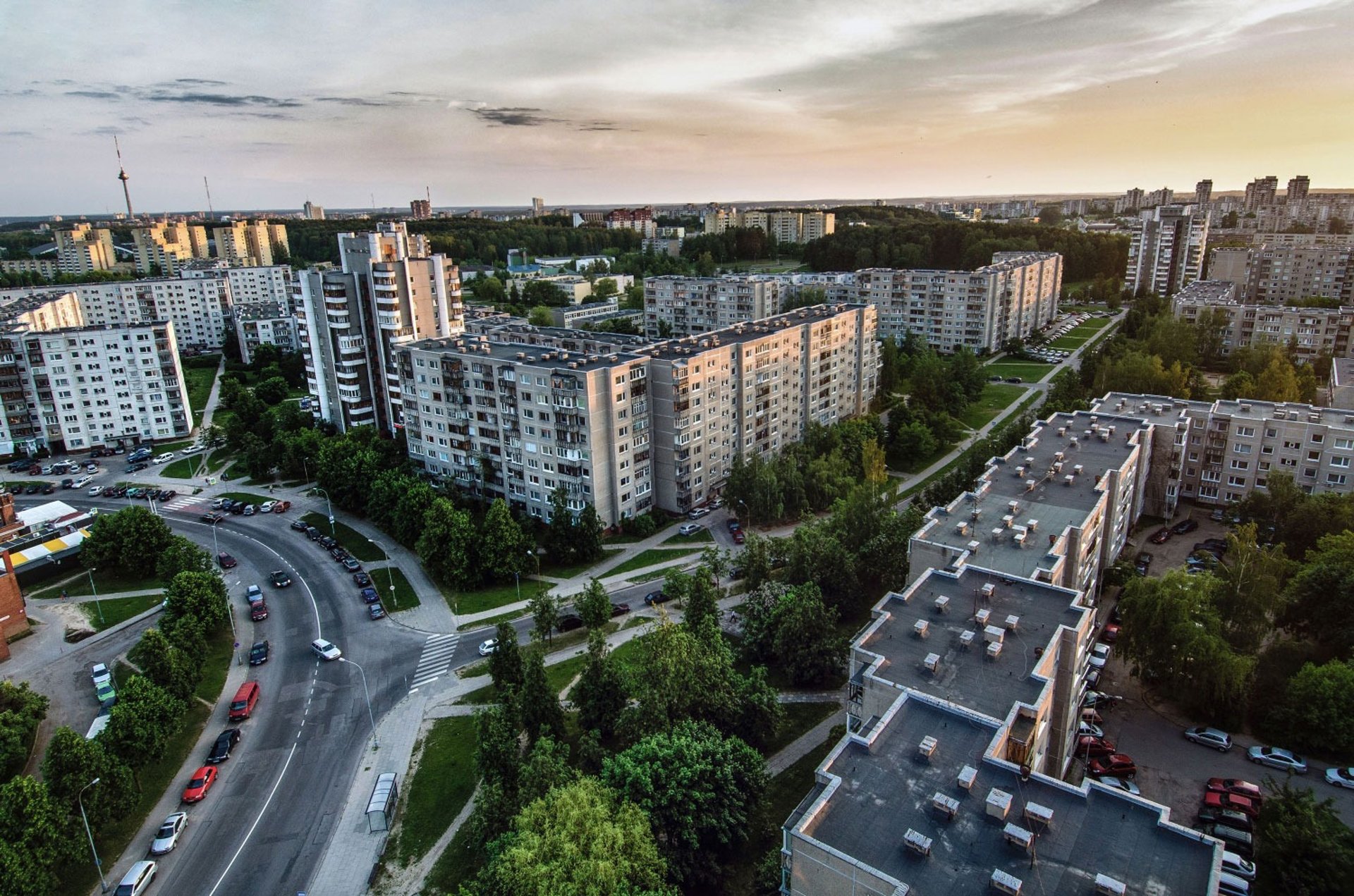 black and brown leather padded tub sofa