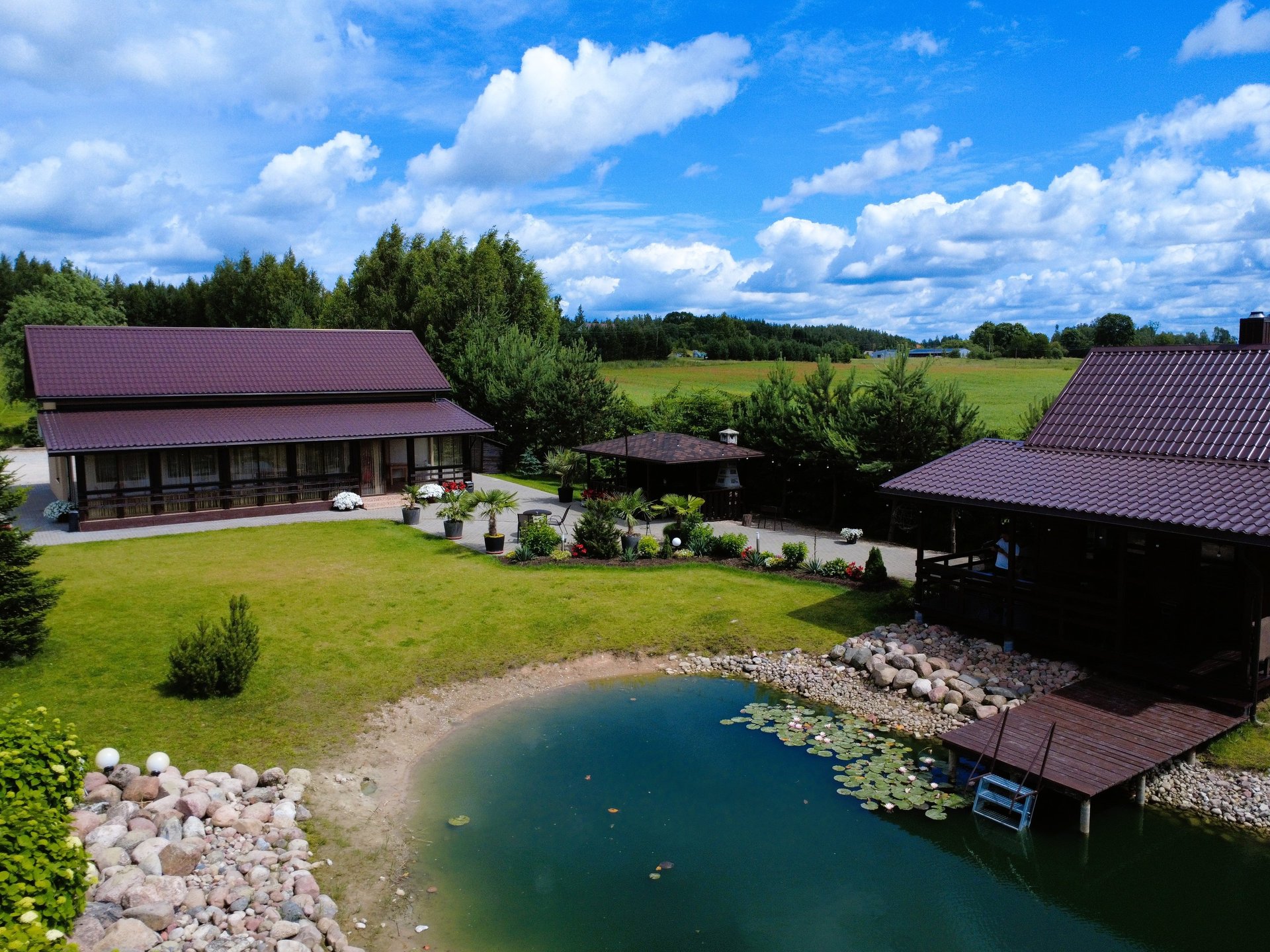black and brown leather padded tub sofa