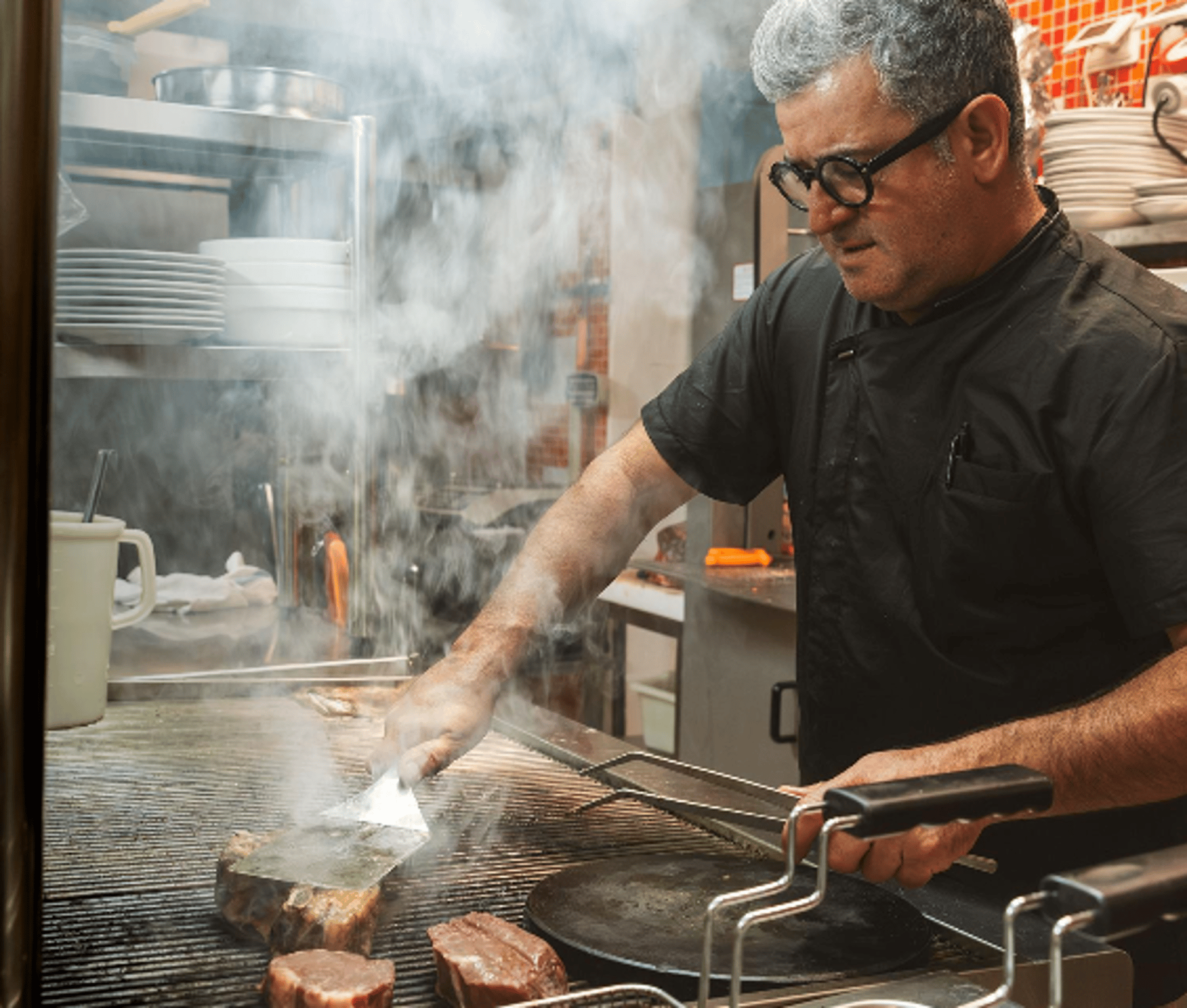 black and white bed linen