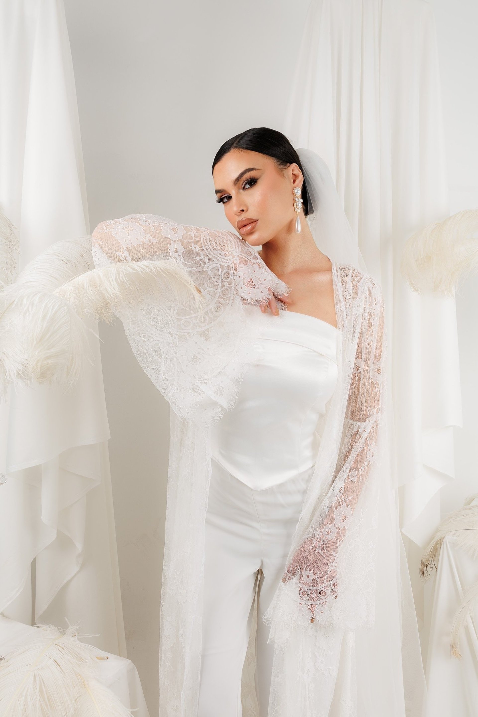 black and white bed linen