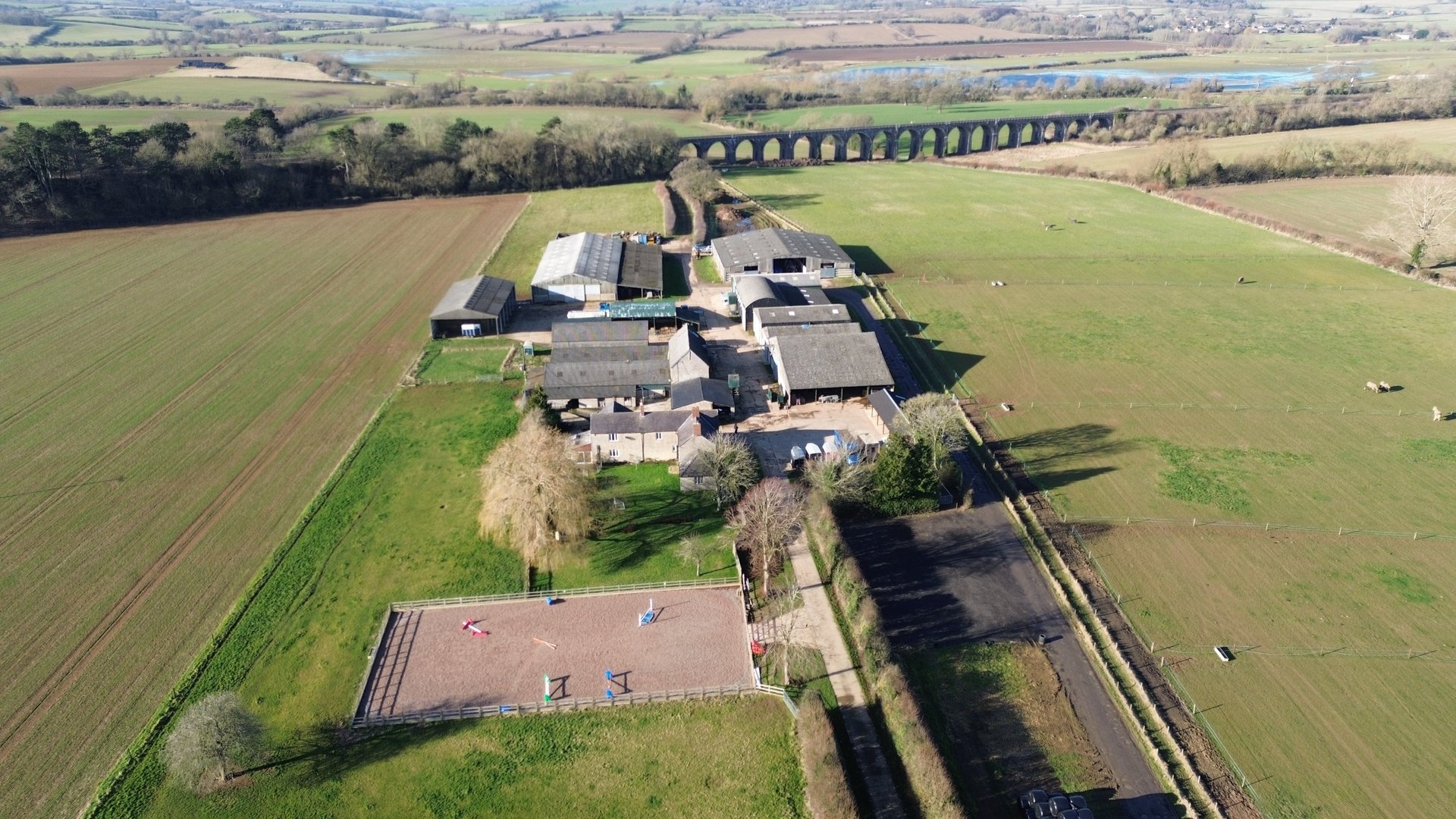 black and white bed linen