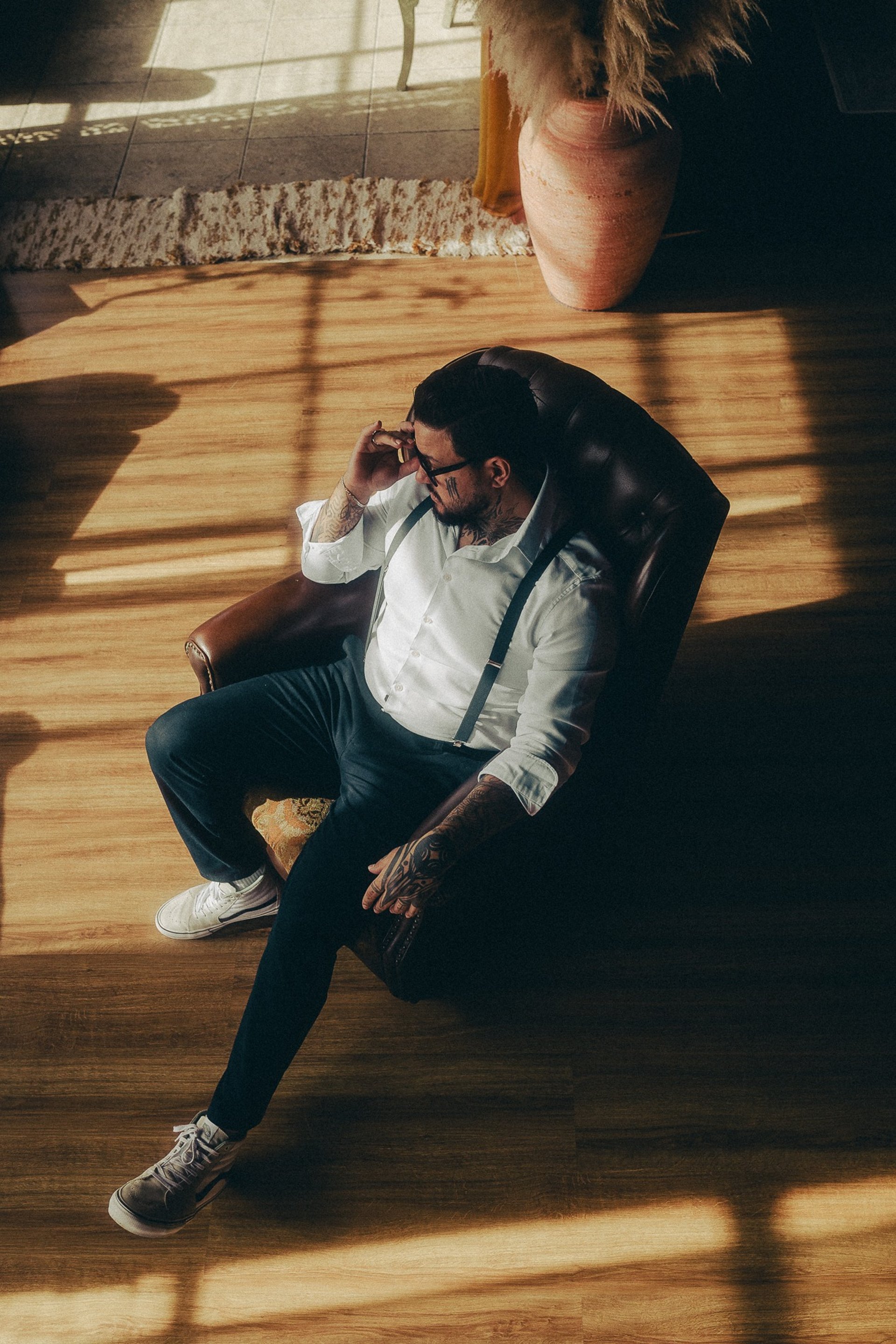 black and white bed linen