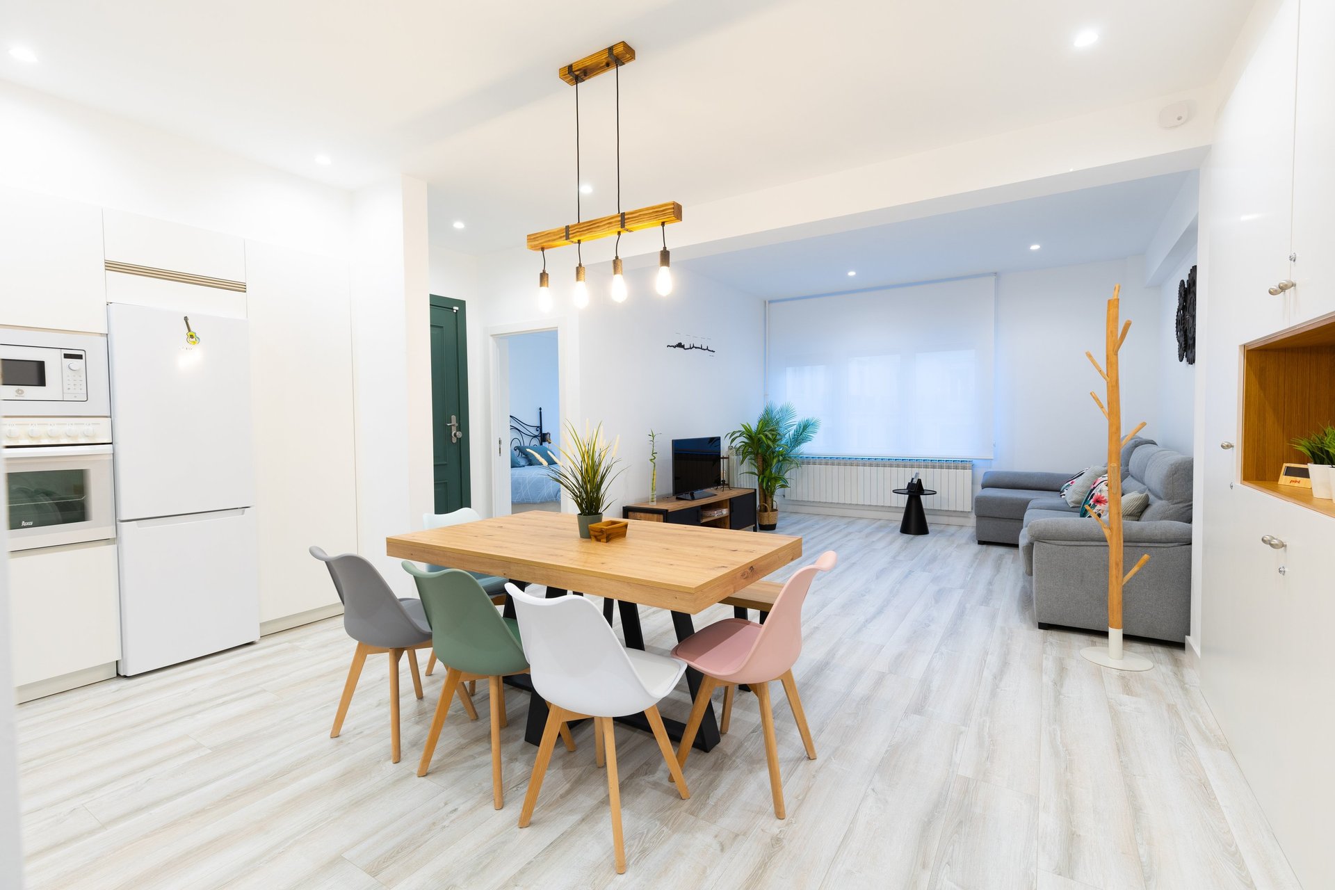 black and white bed linen