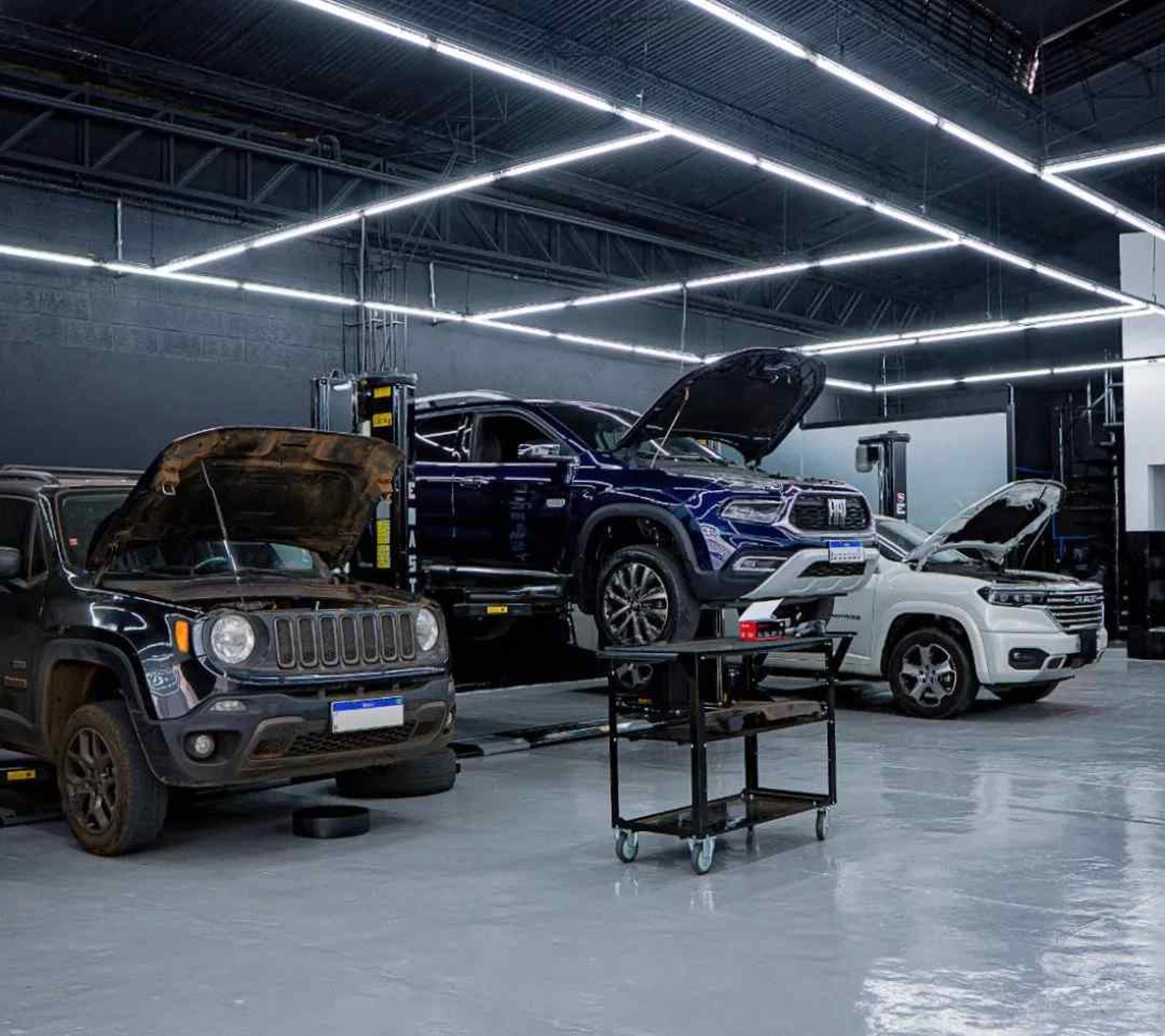 black and brown leather padded tub sofa