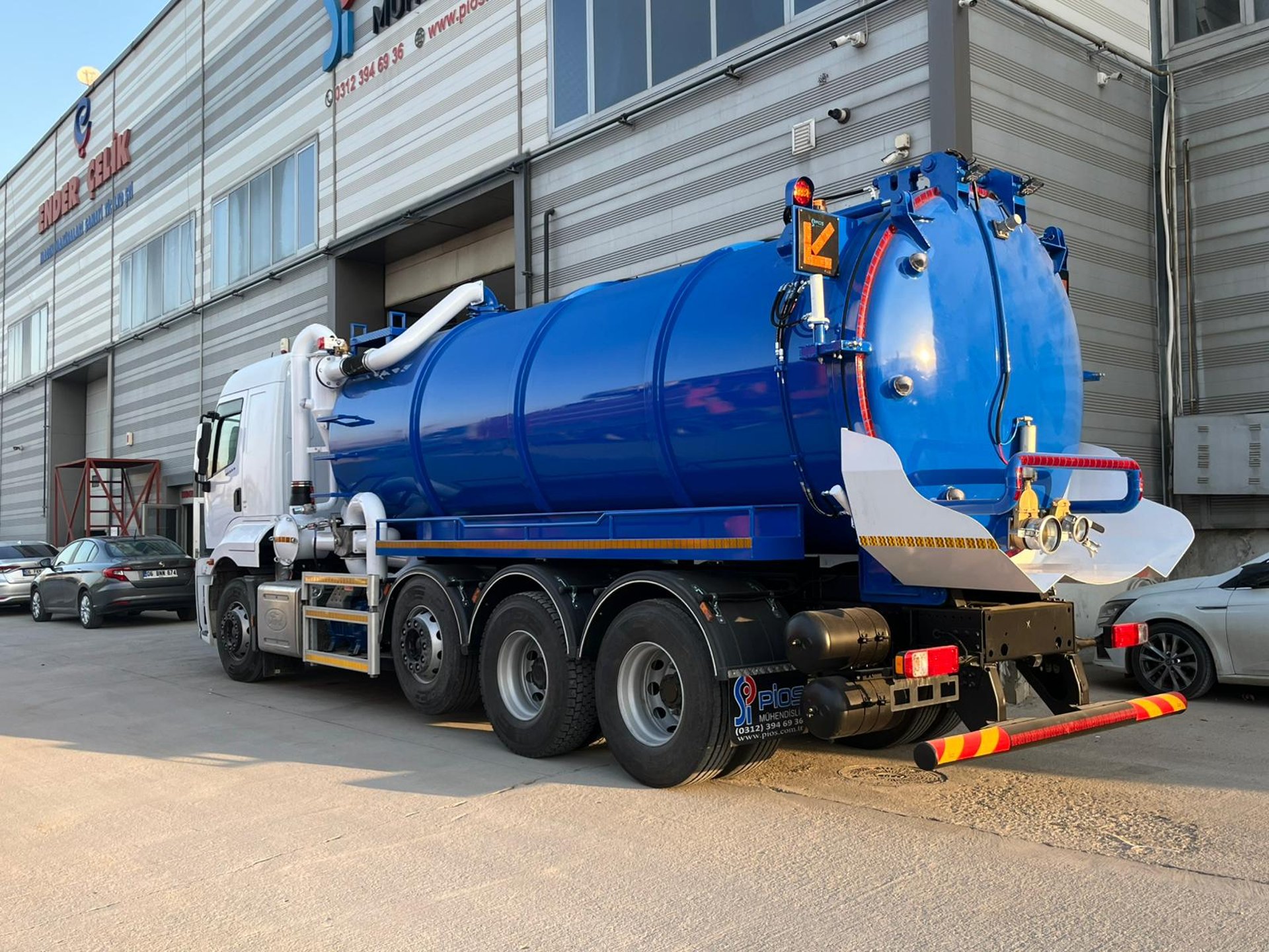 black and brown leather padded tub sofa