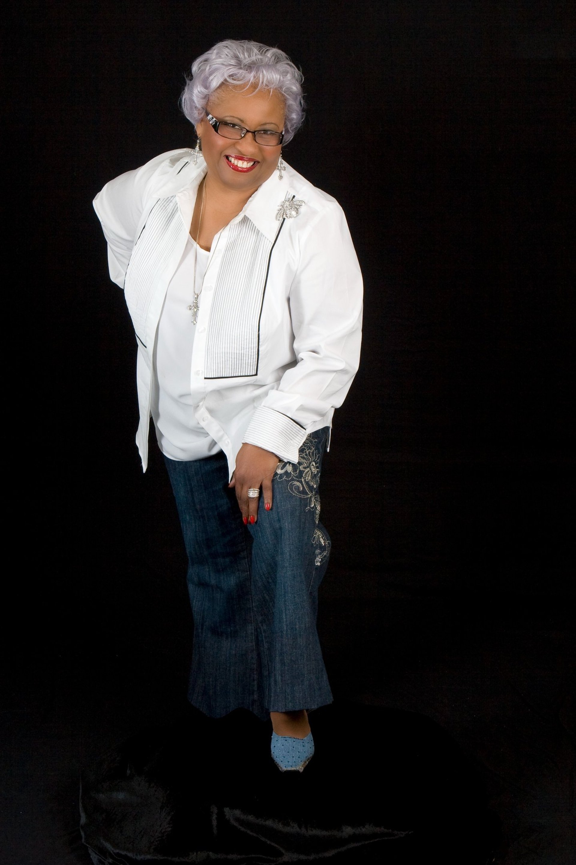 black and white bed linen