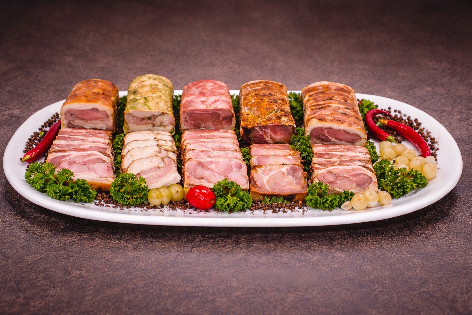 black and white bed linen