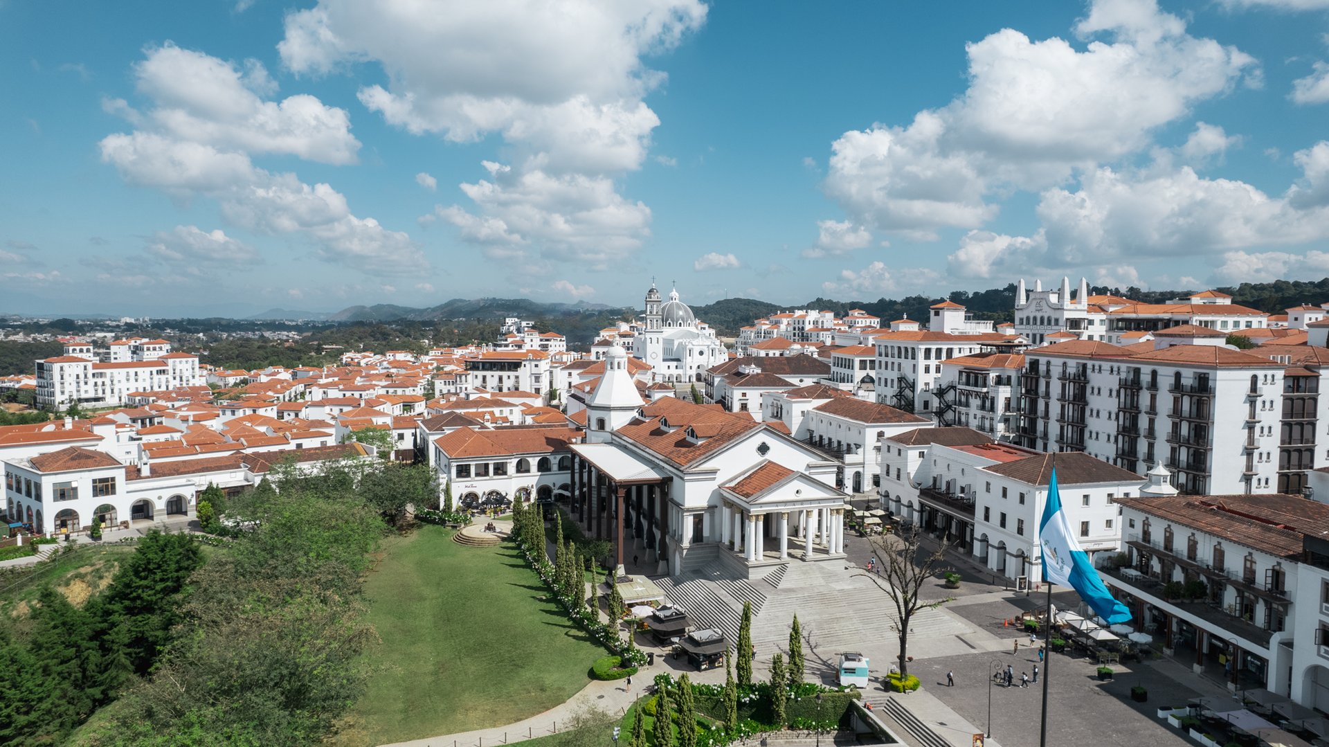black and white bed linen