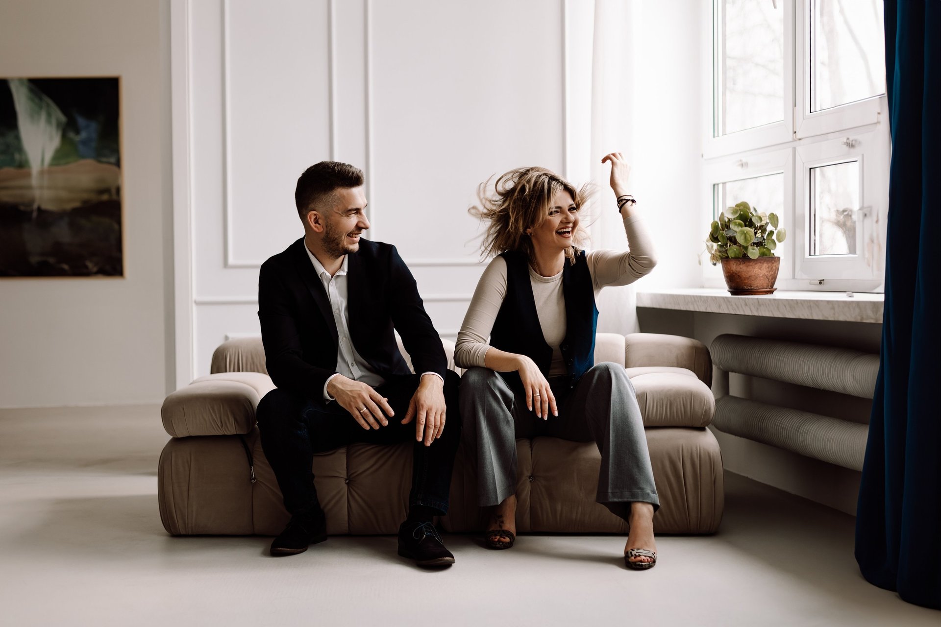 black and white bed linen