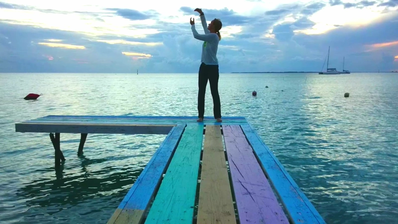 black and white bed linen