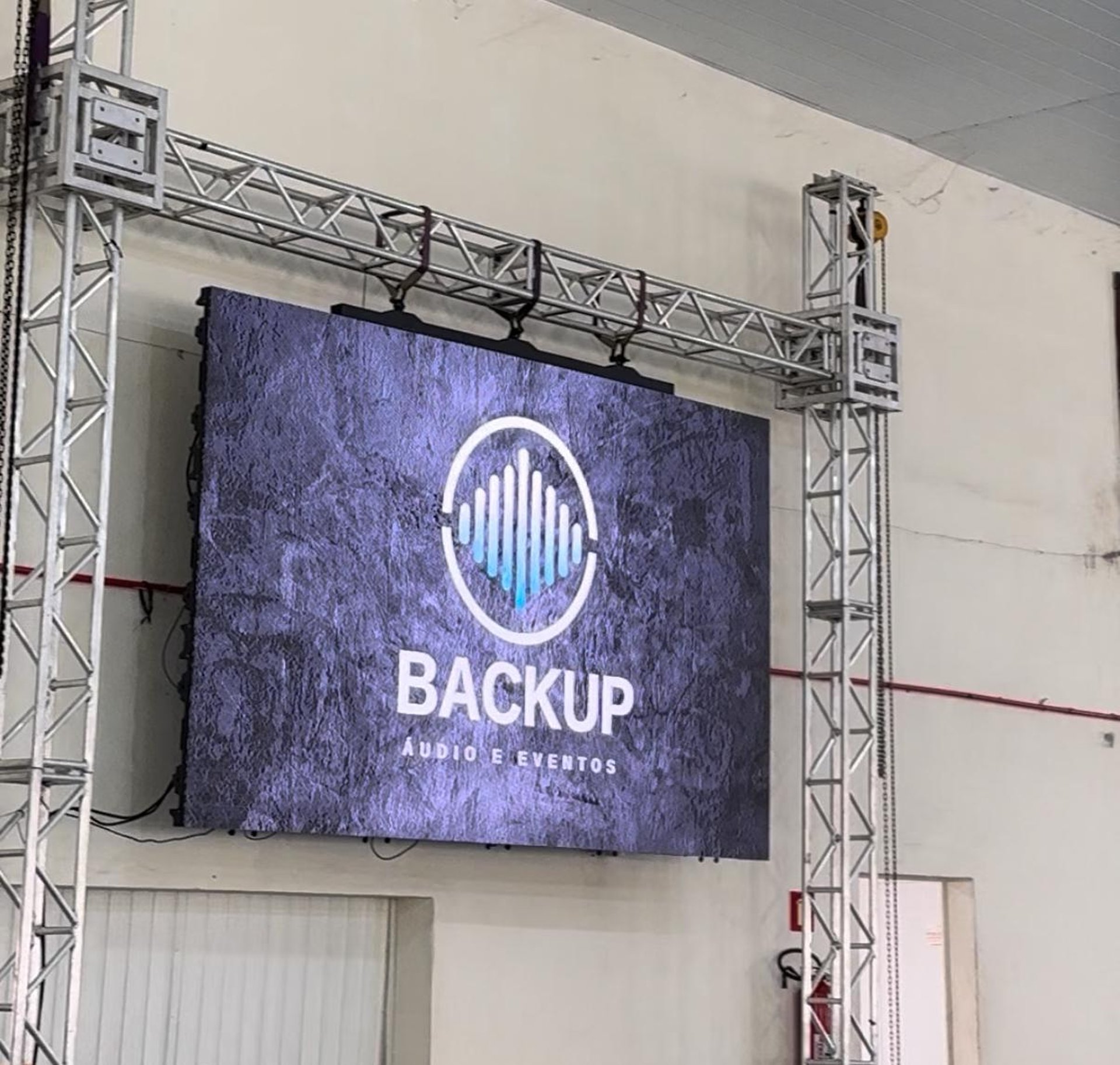 black and brown leather padded tub sofa