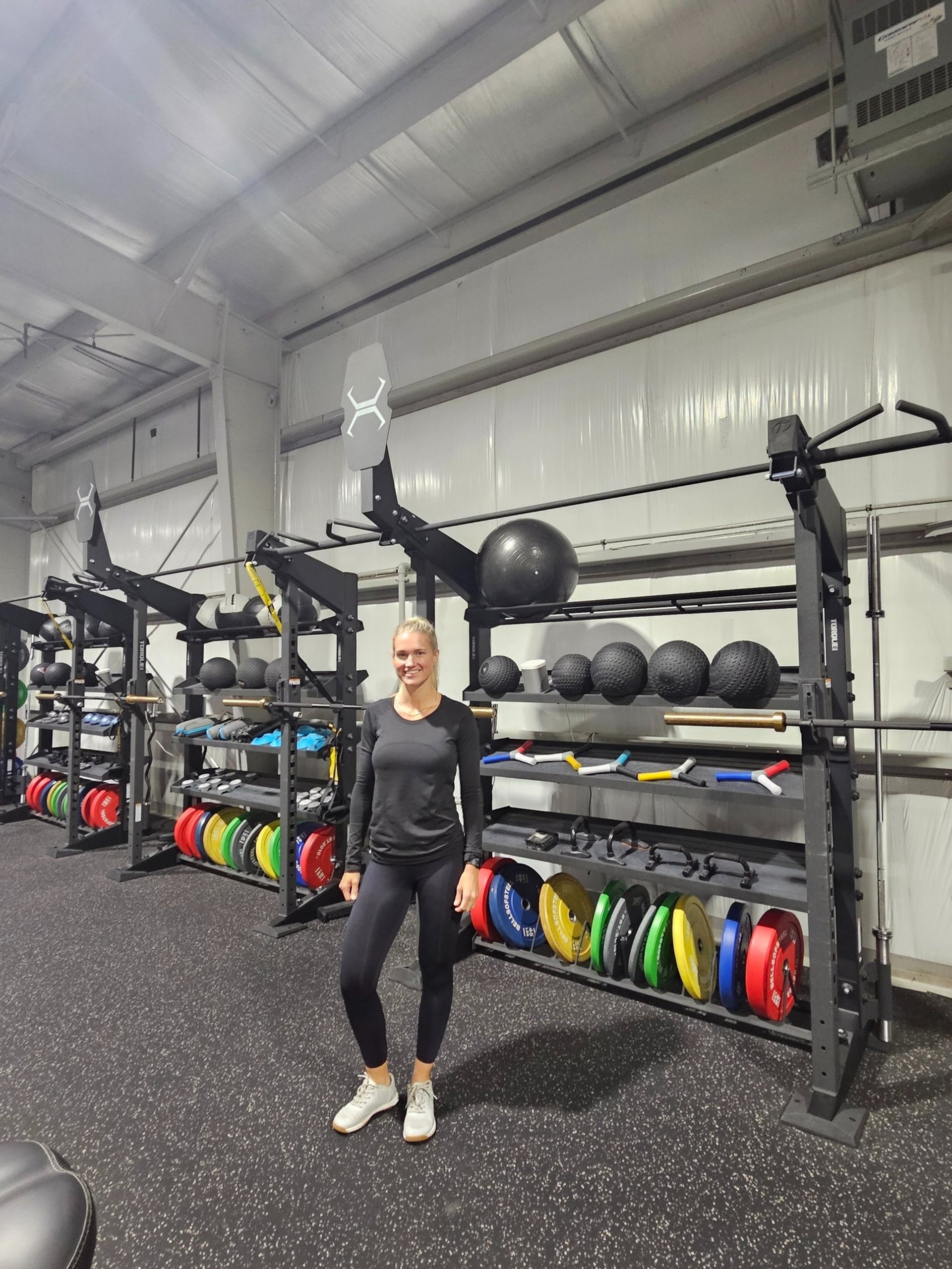 black and brown leather padded tub sofa