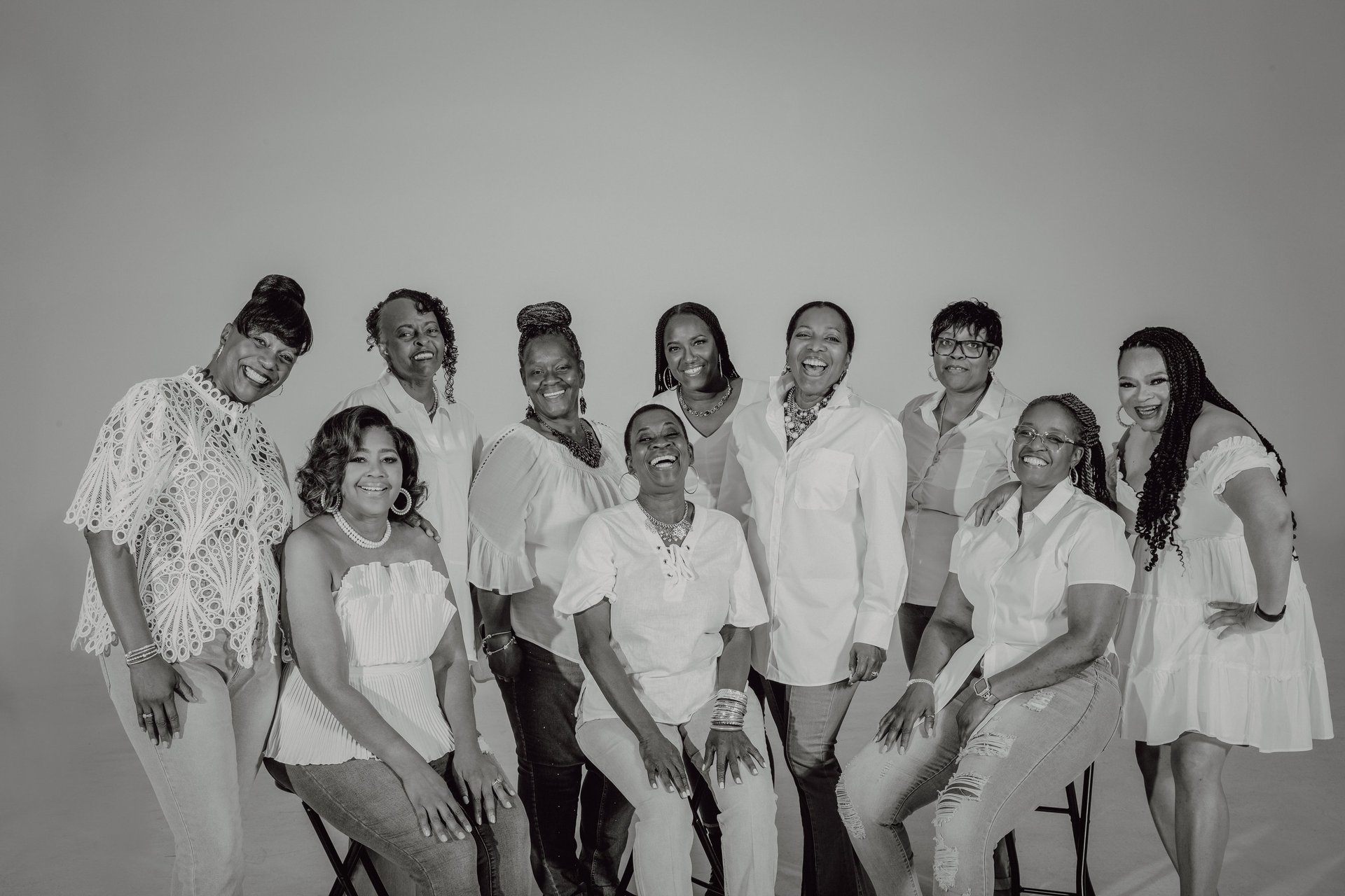 black and white bed linen