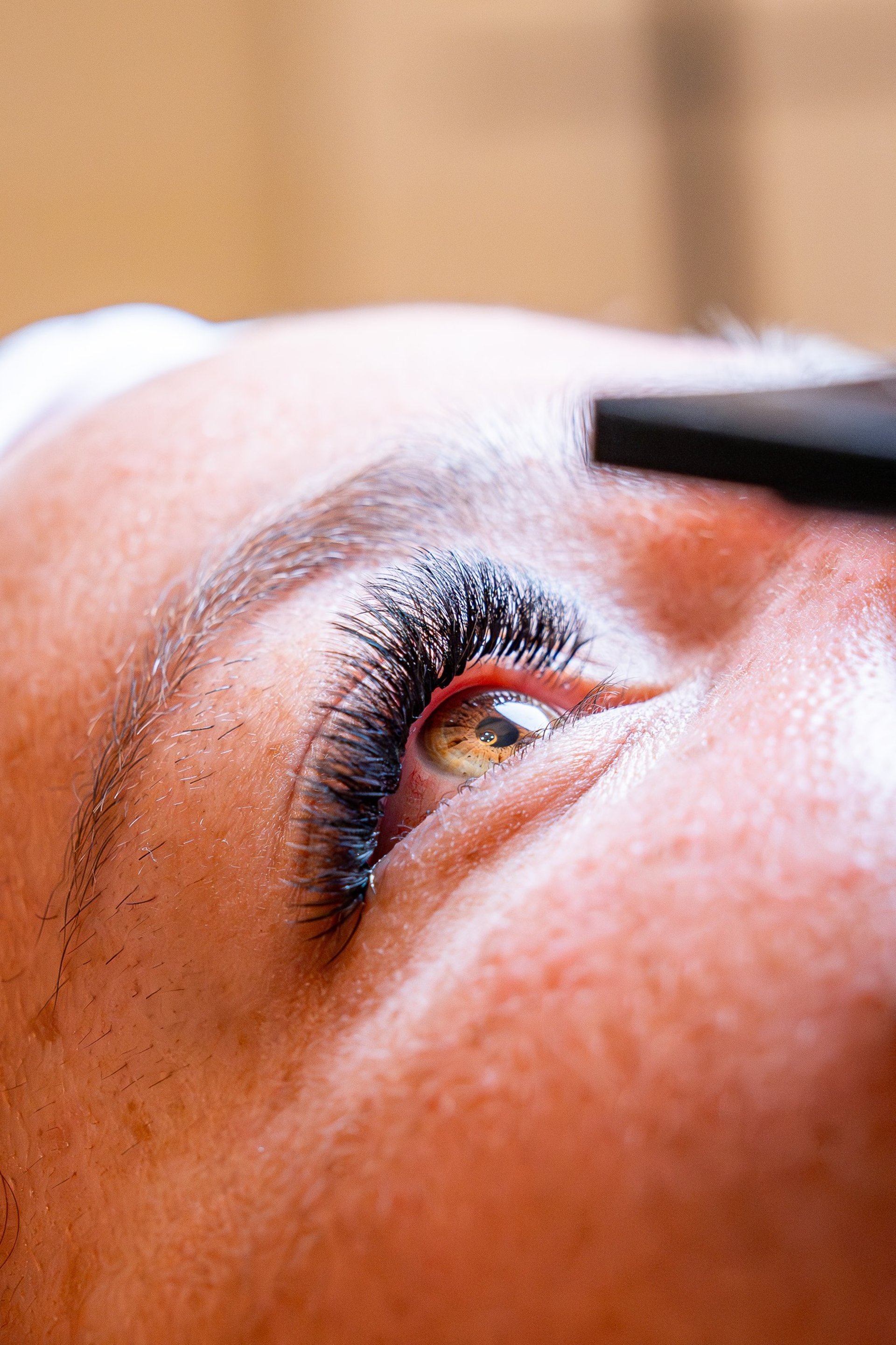 black and white bed linen