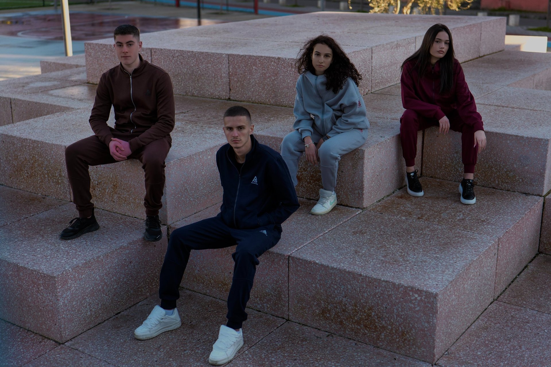 black and white bed linen