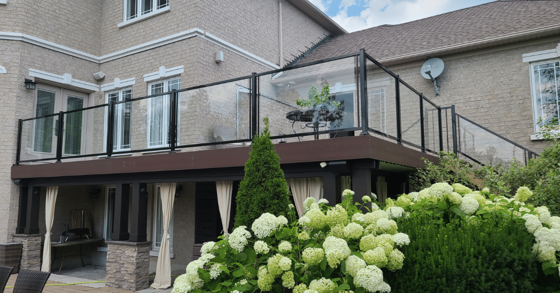 black and brown leather padded tub sofa