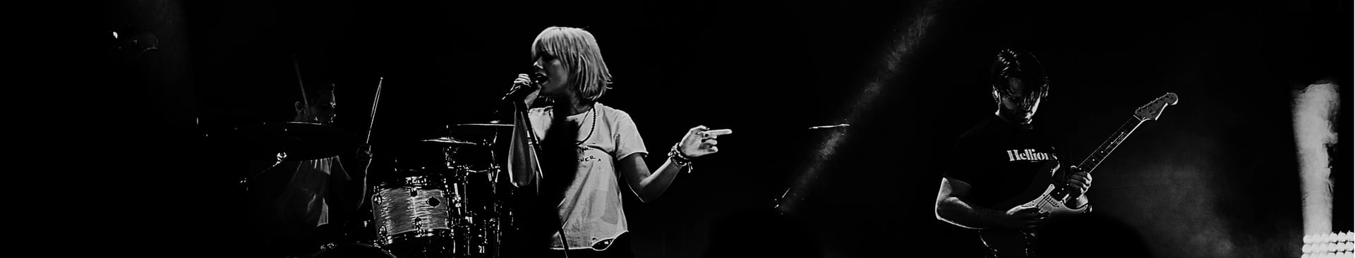 black and white bed linen