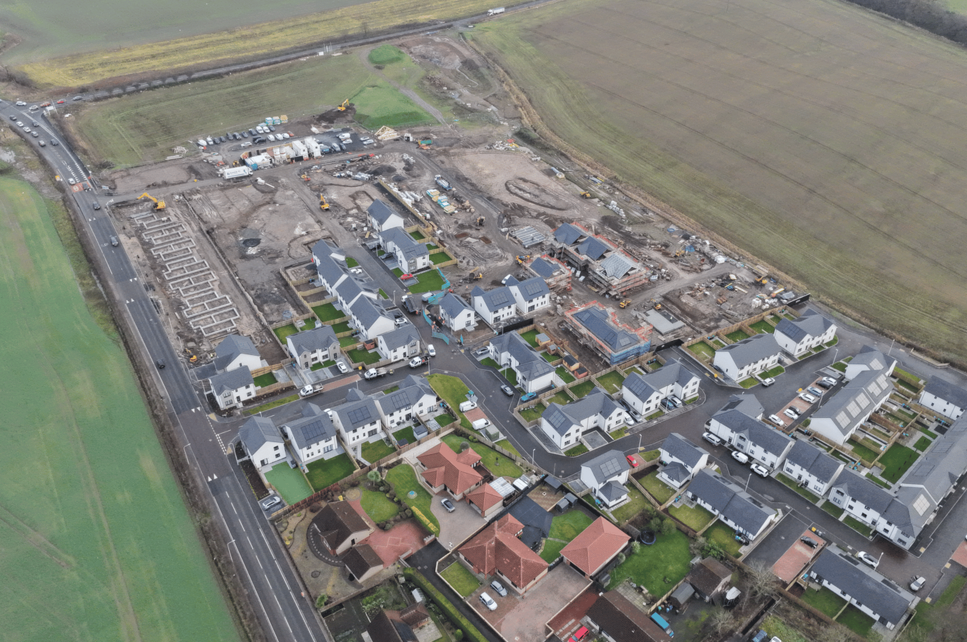 gray computer monitor