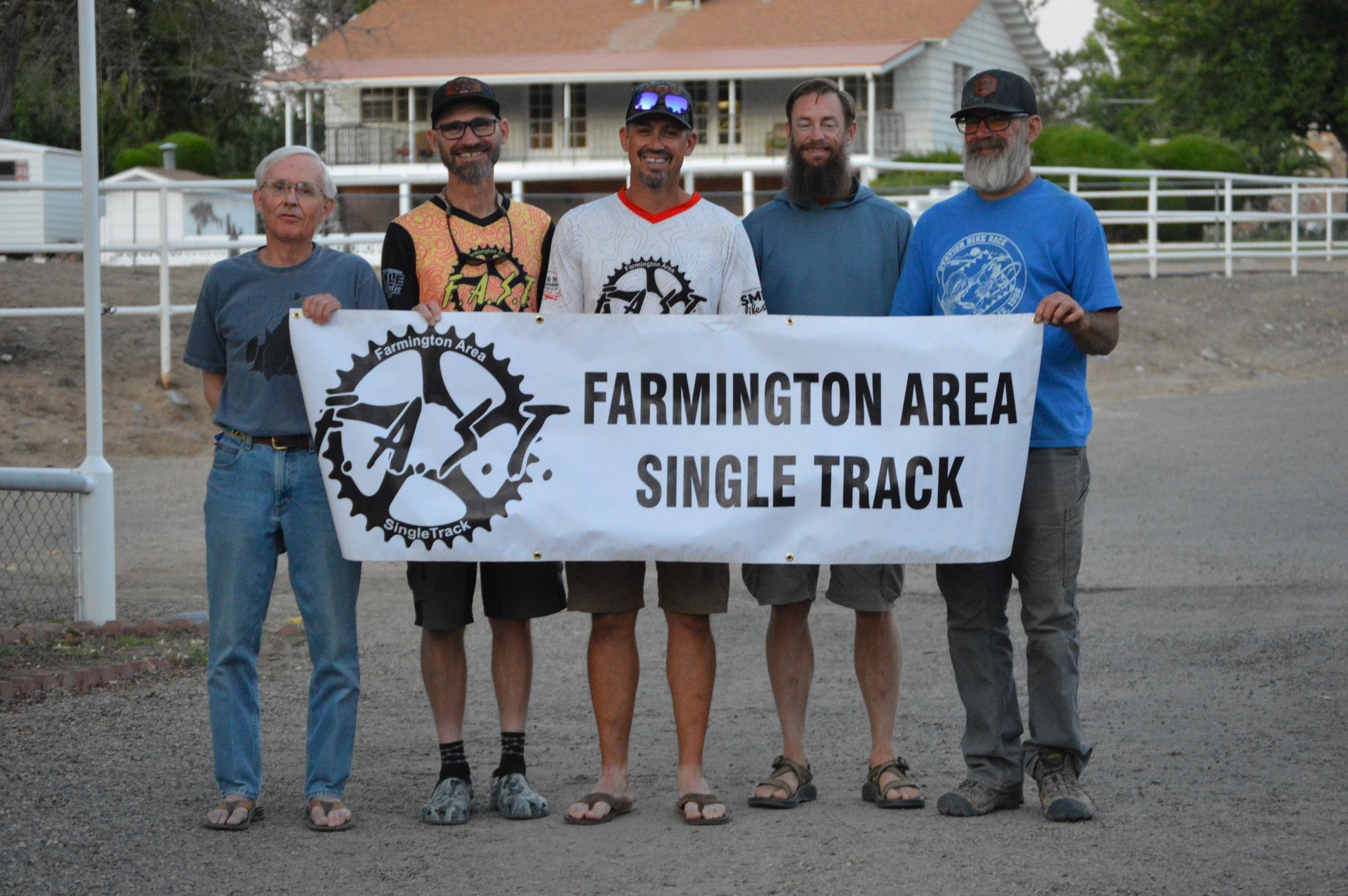 an abstract photo of a curved building with a blue sky in the background