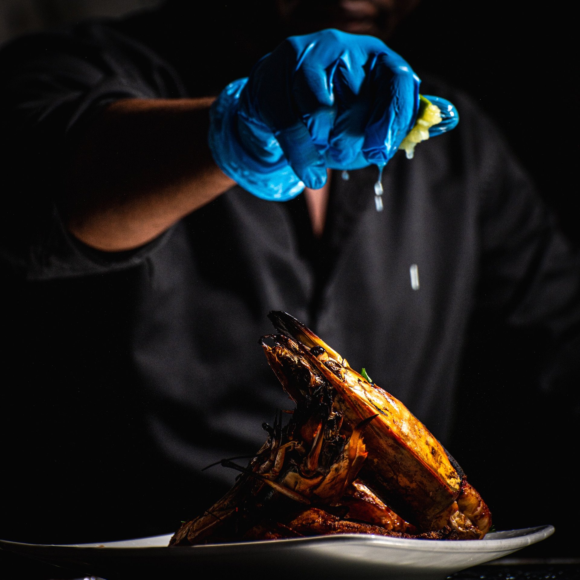 black and white bed linen