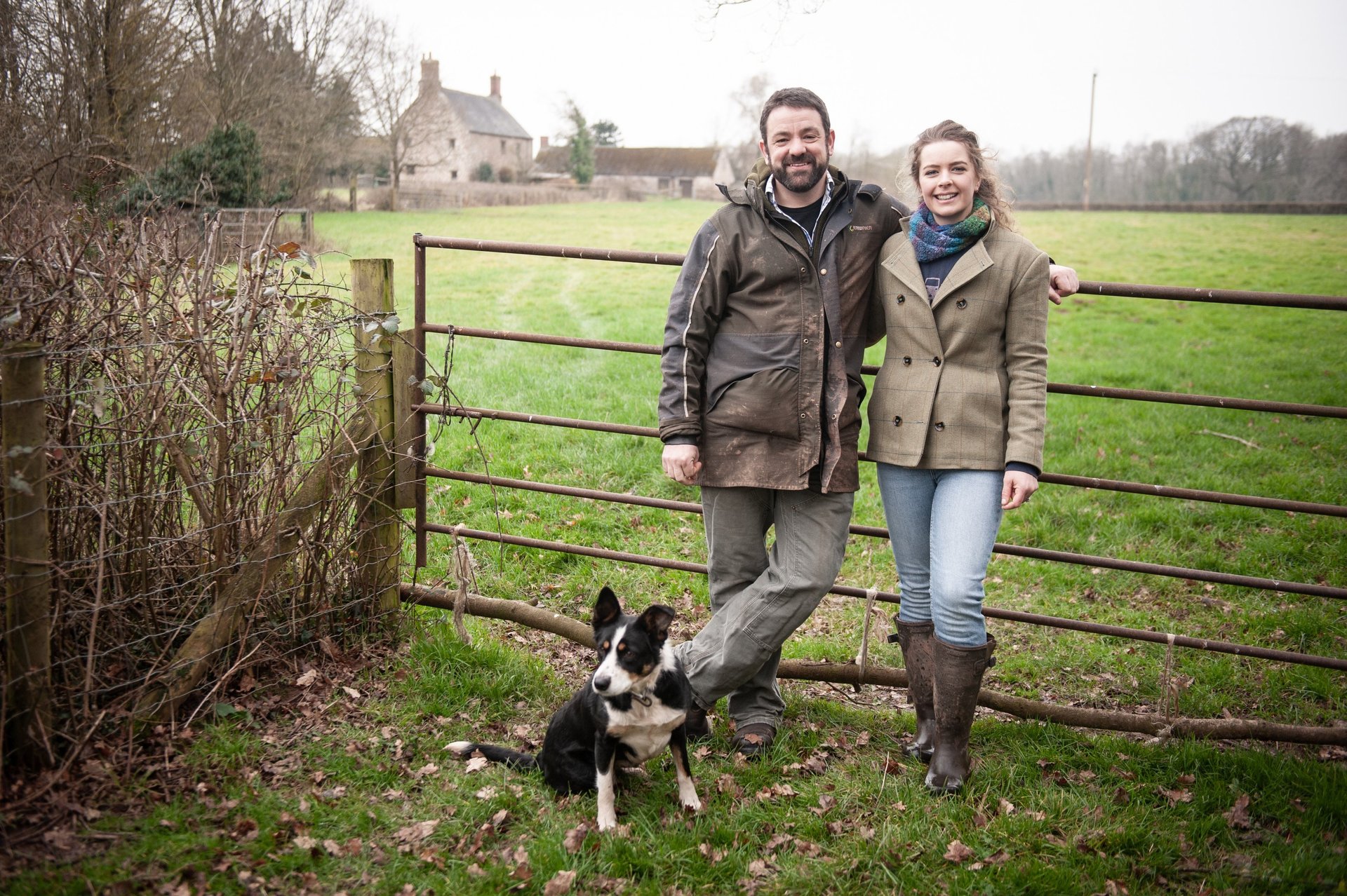 black and brown leather padded tub sofa