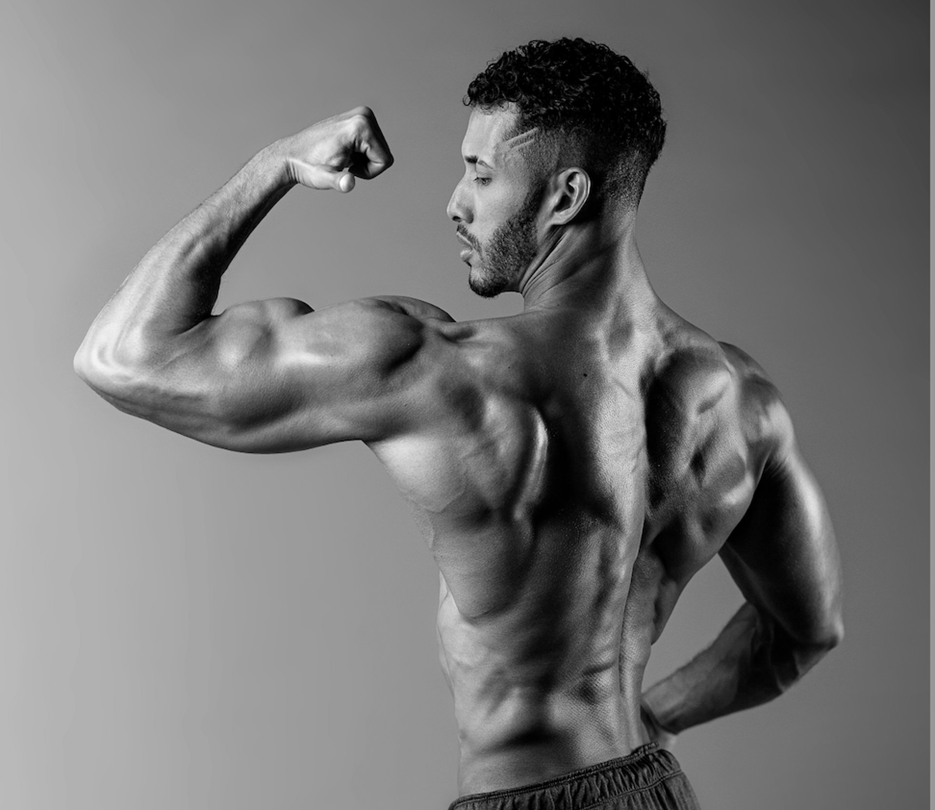 black and white bed linen