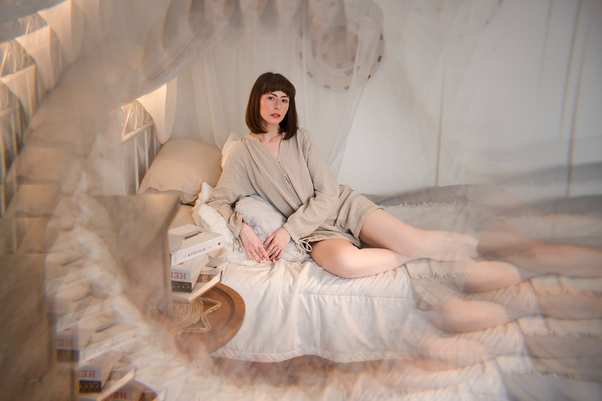 black and white bed linen