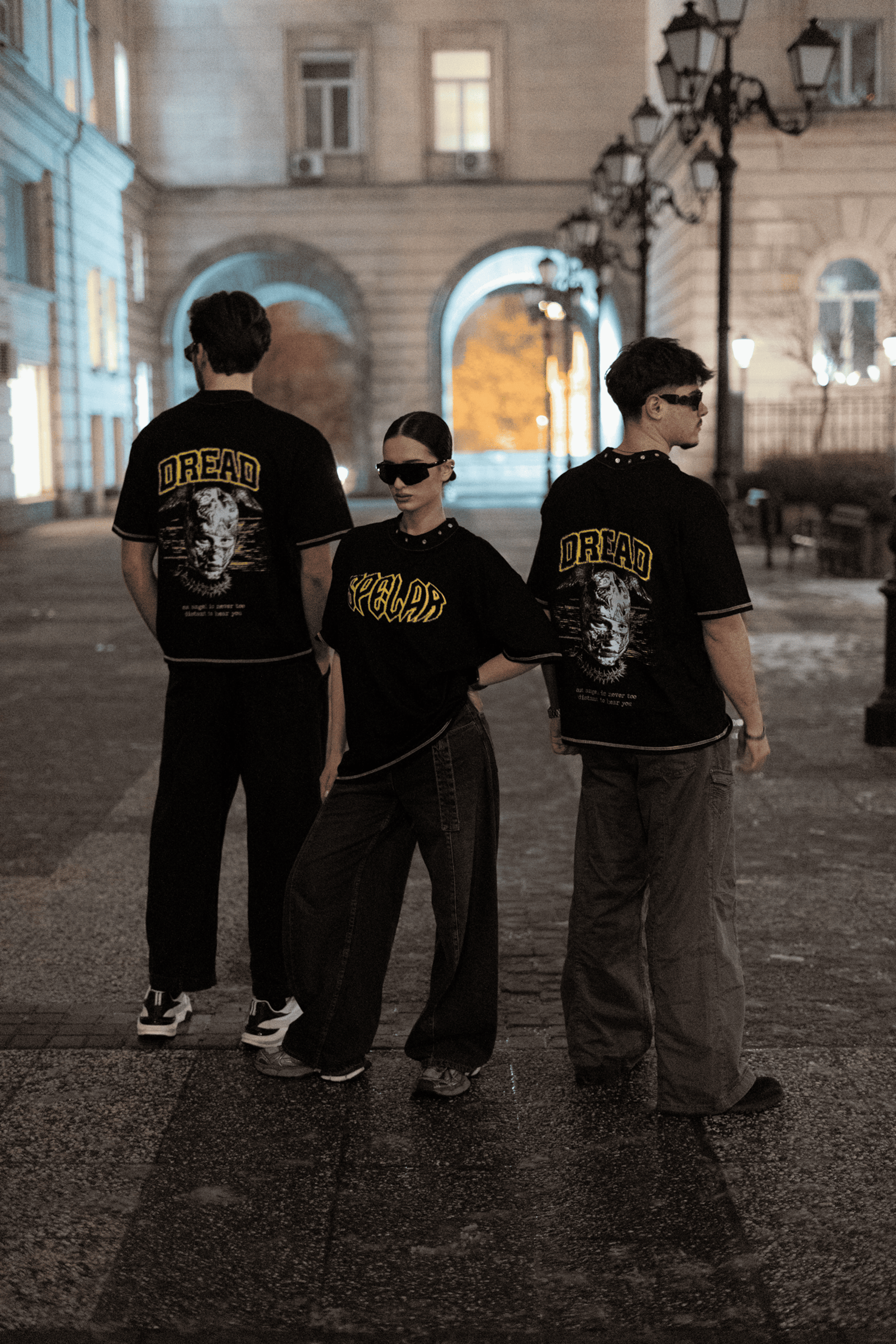 black and white bed linen