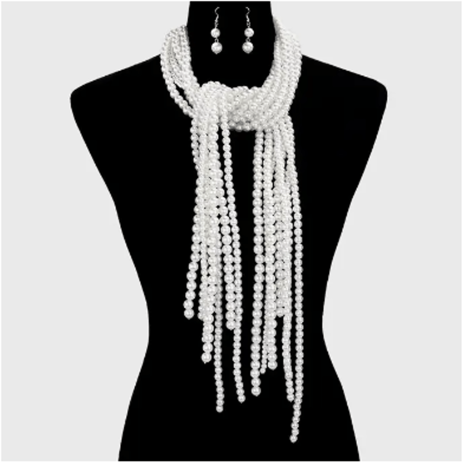 black and white bed linen