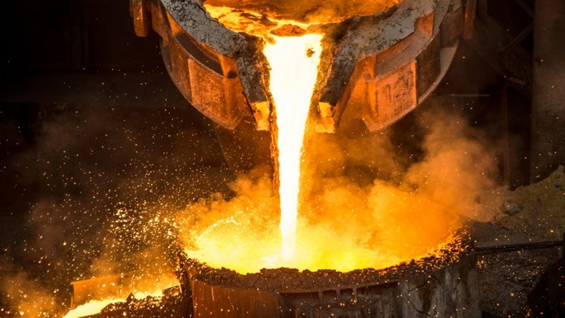 black and brown leather padded tub sofa