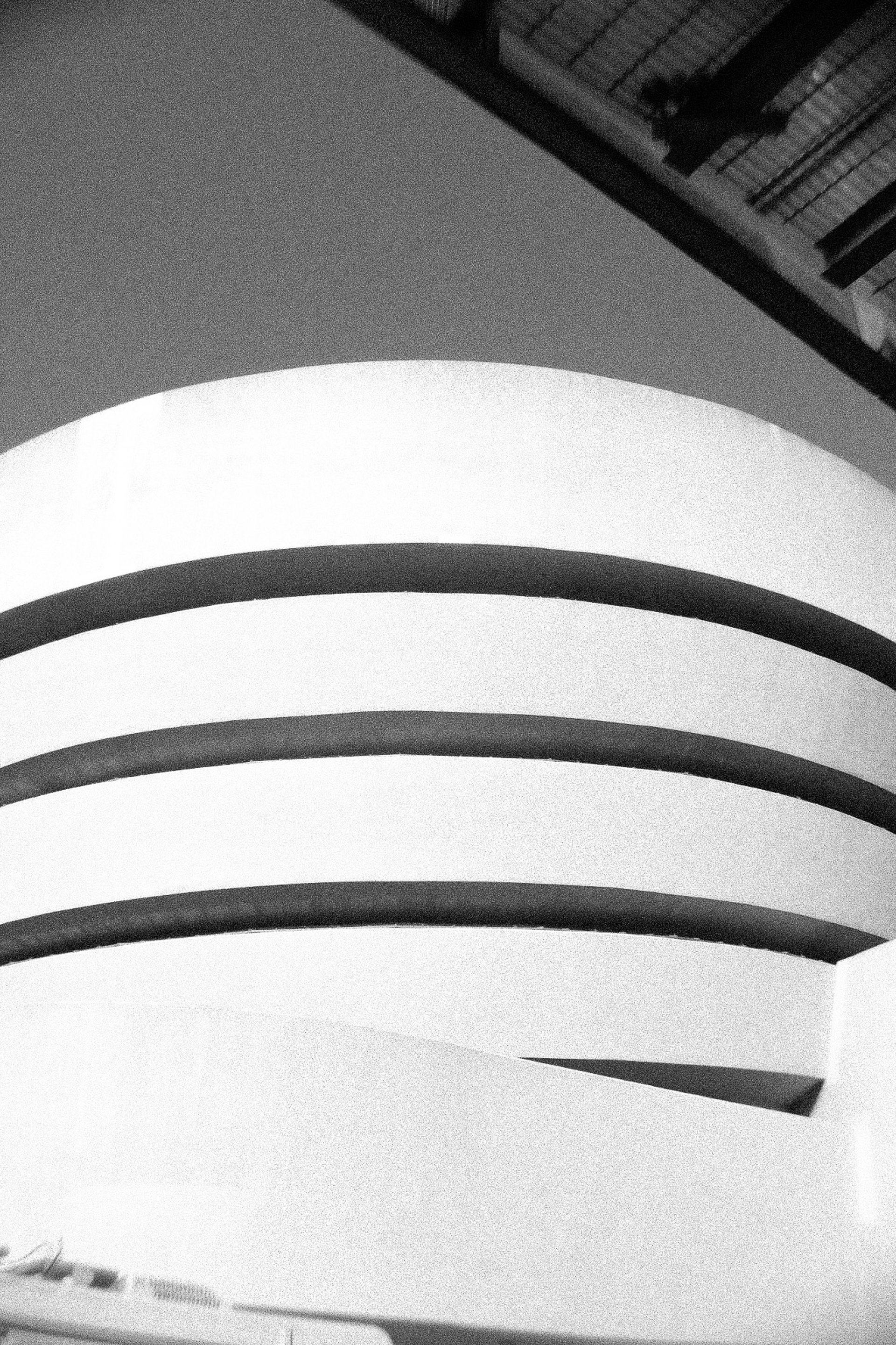 gray computer monitor