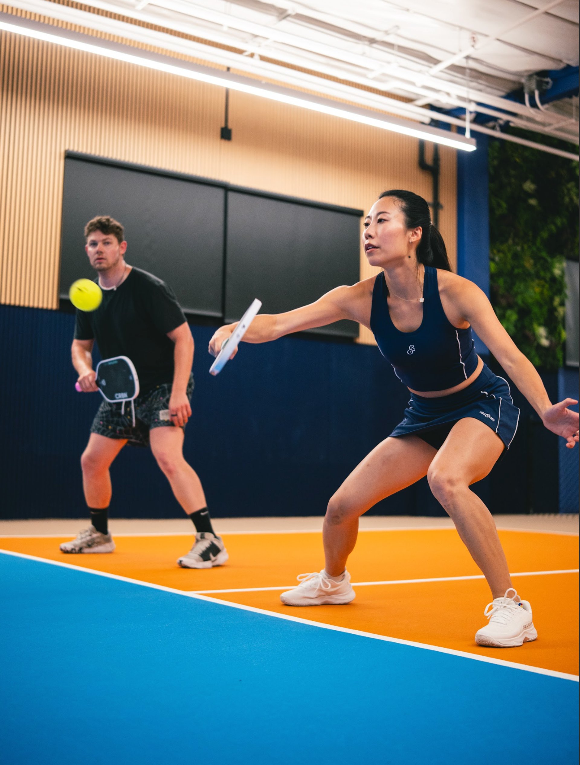 black and white bed linen