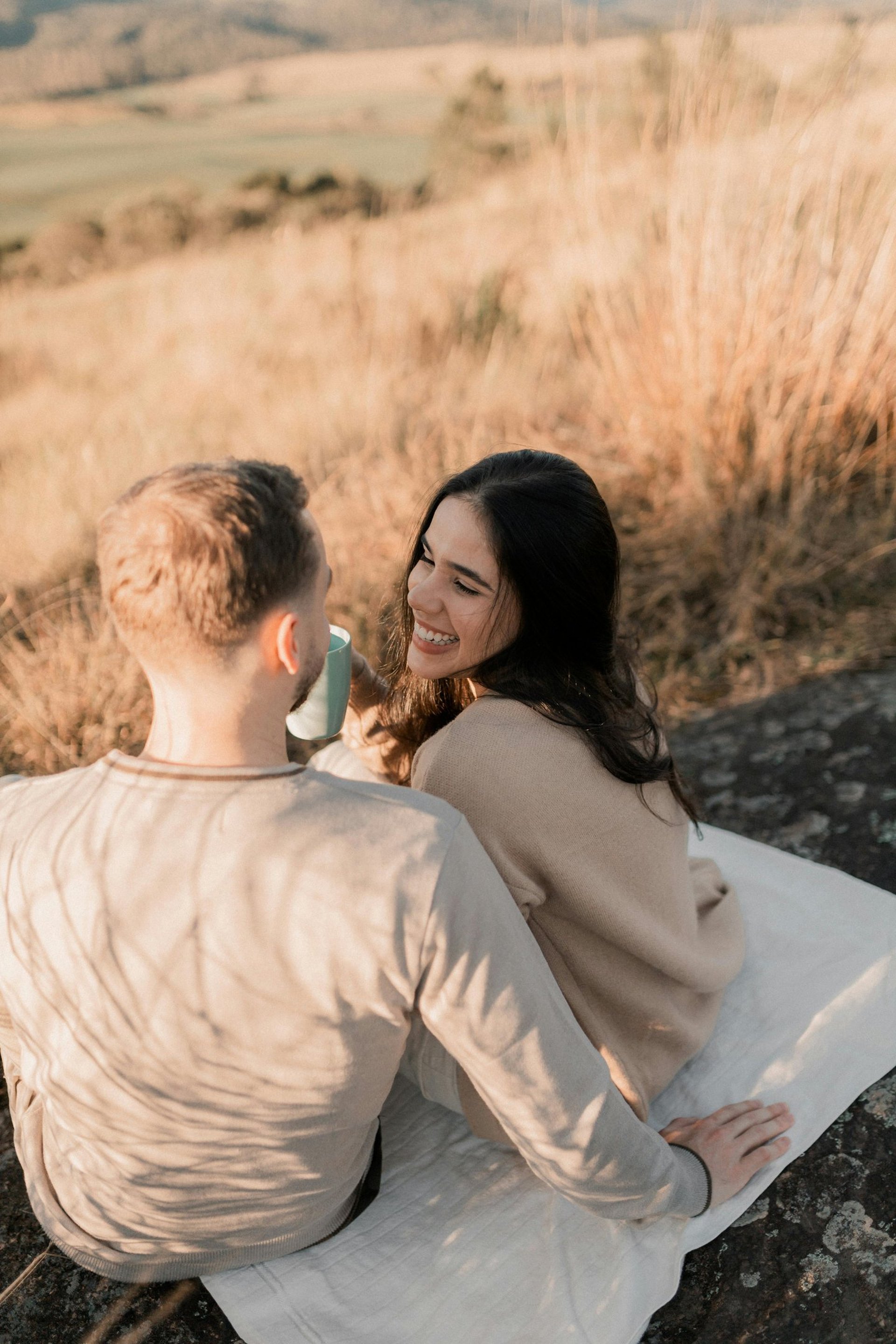 black and white bed linen