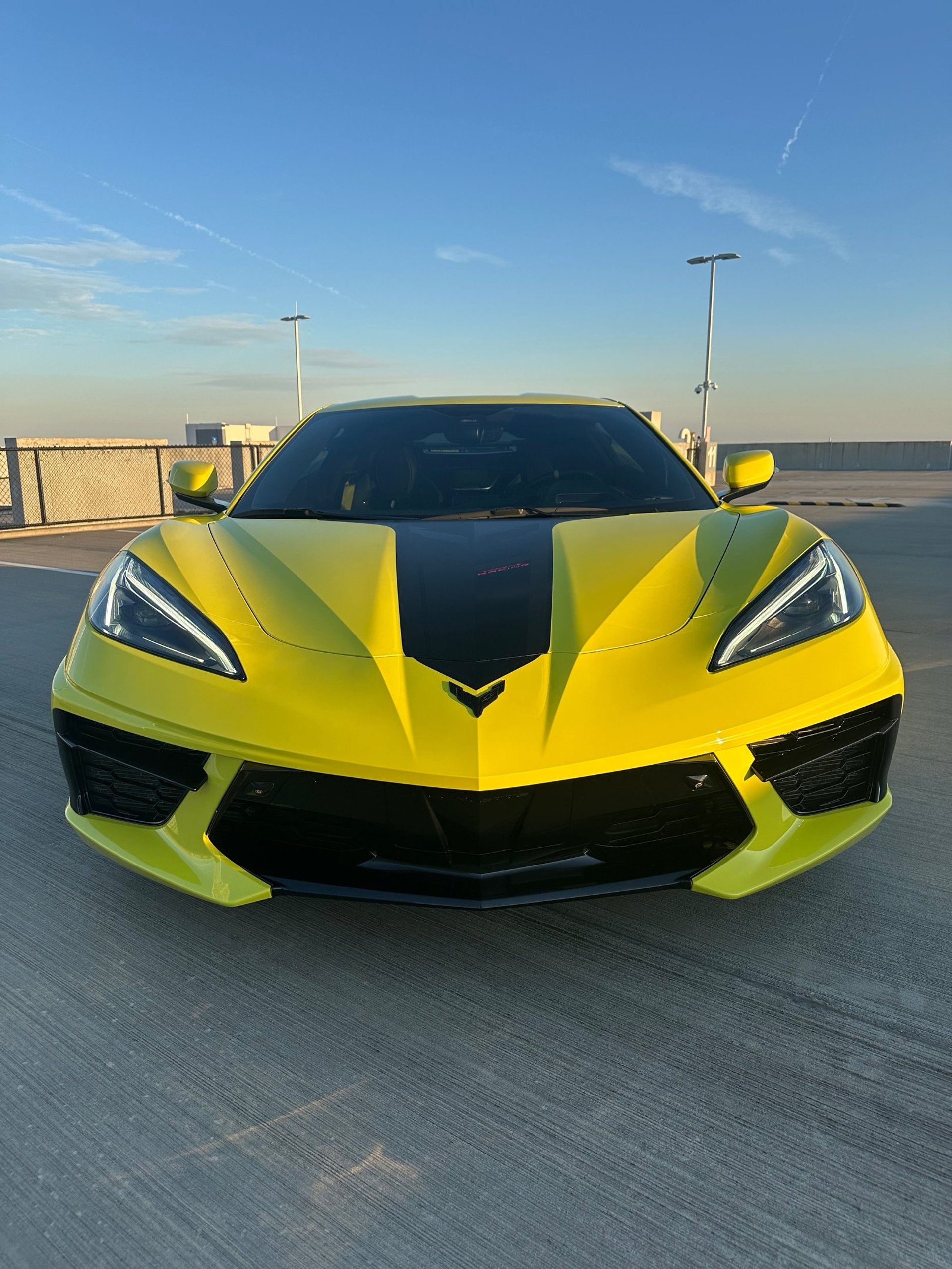 black and silver 5 spoke car wheel