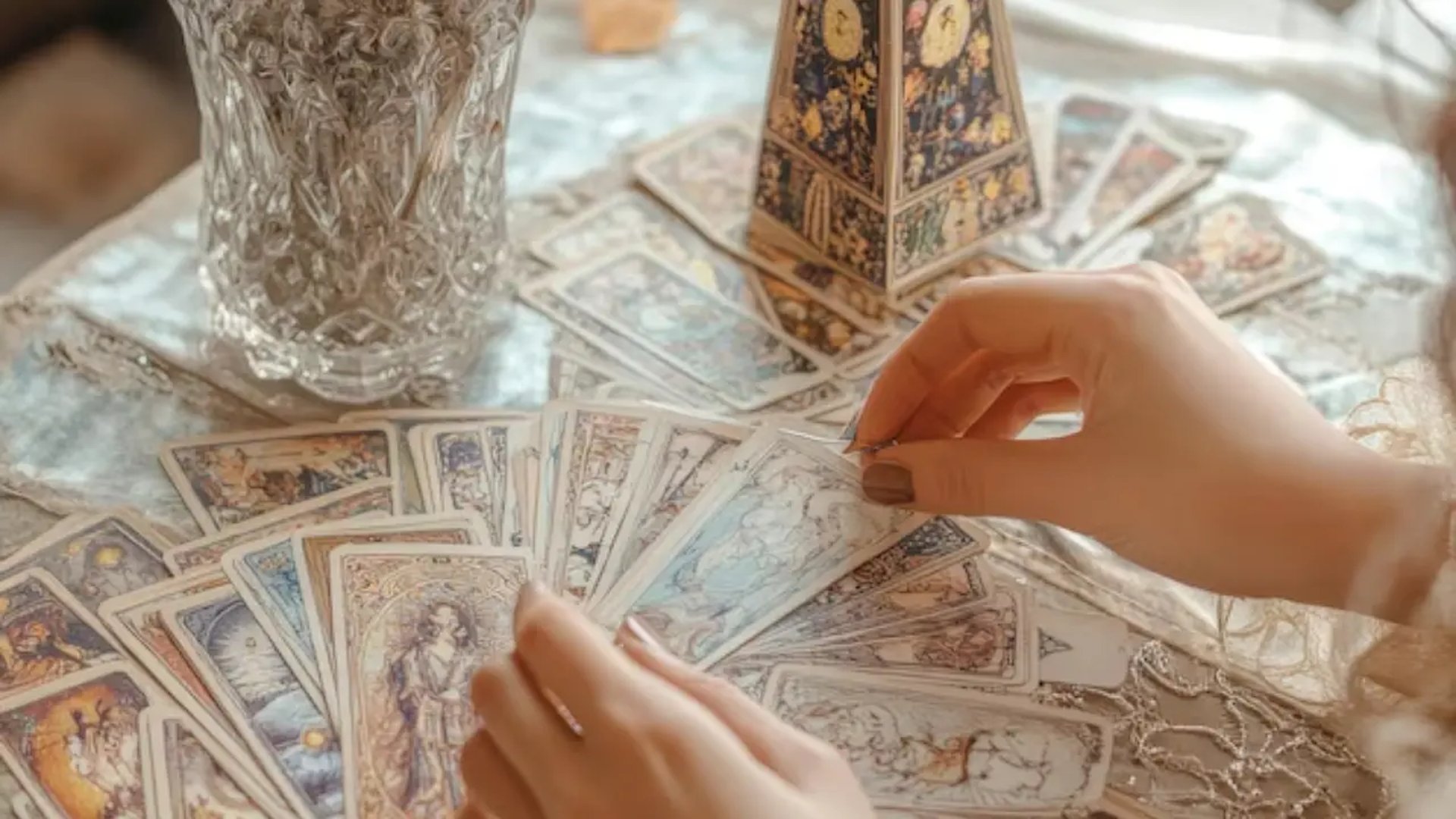 O Mago e o Louco: Luz e Sombra no Tarot, pela Perspectiva de Jung