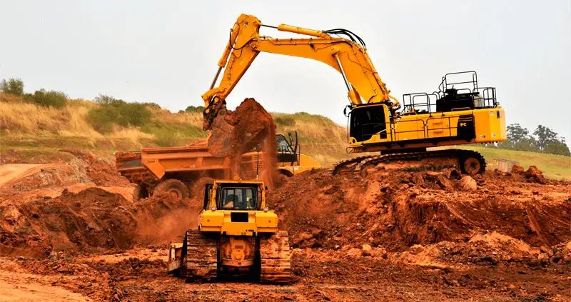 gray computer monitor