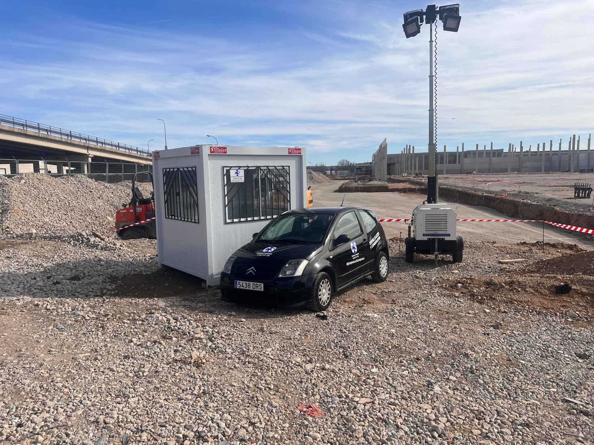 white and black outdoor lamp
