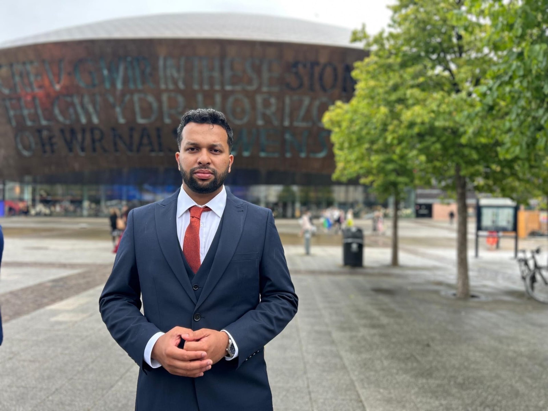 black and white bed linen