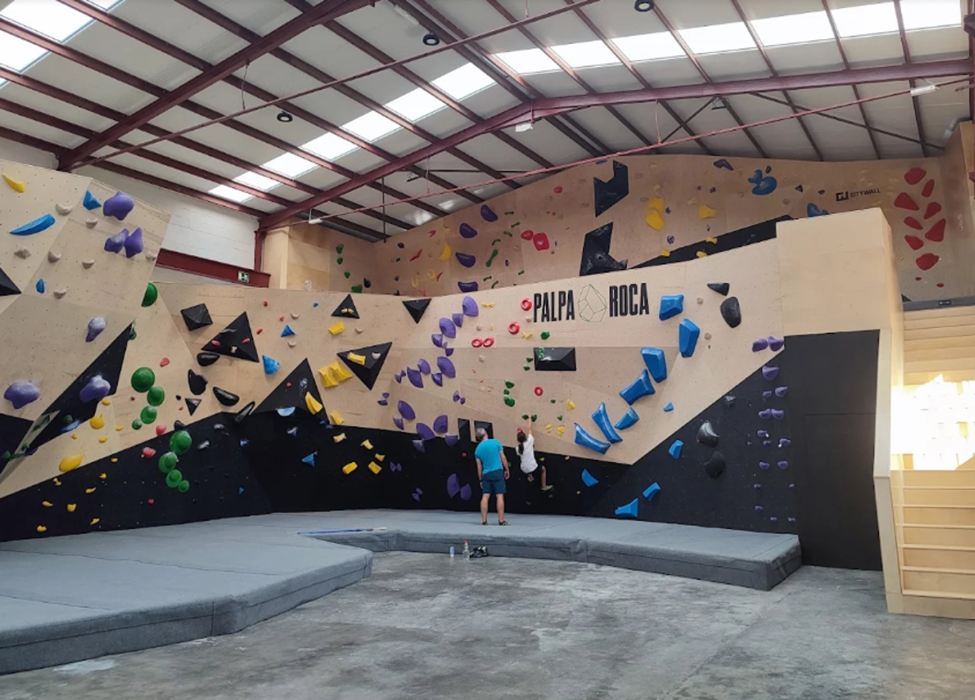 rocodromo palpa roca escalada