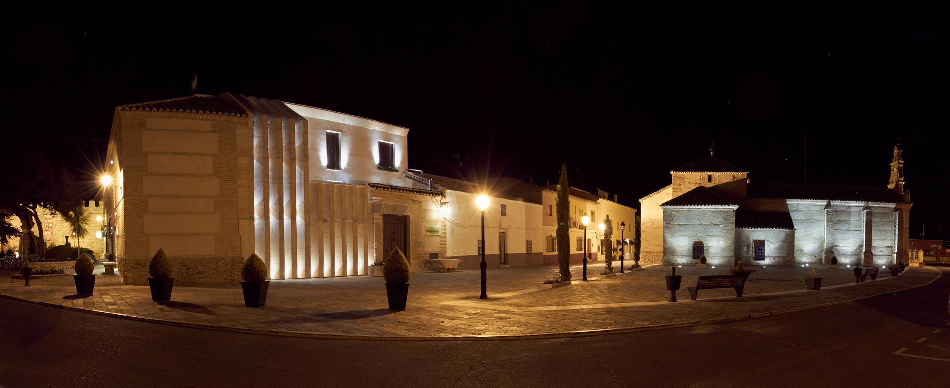 black and white bed linen